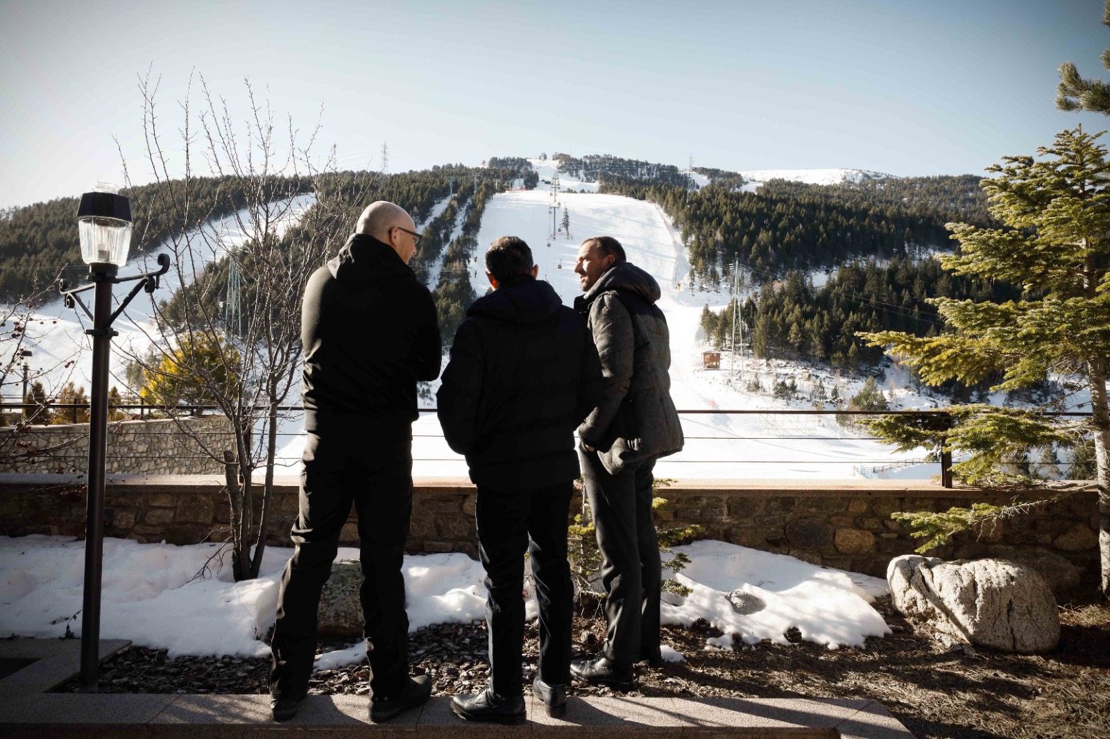 Espot i Torres comparteixen el model turístic d’Andorra amb el primer ministre de Liechtenstein, Daniel Risch