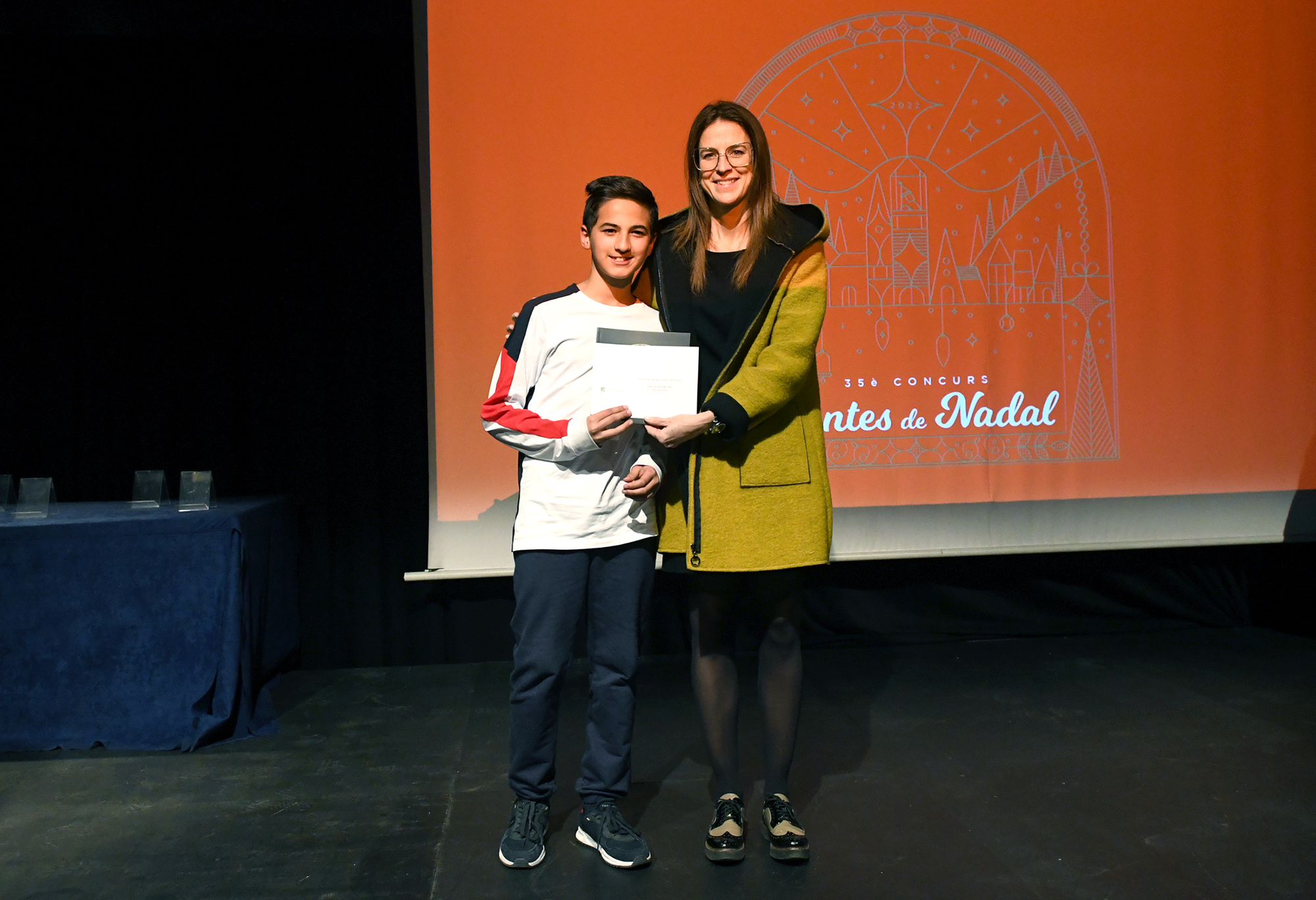 Sílvia Riva entrega els premis de la 35a edició del Concurs de contes de Nadal impulsat per la Biblioteca Pública