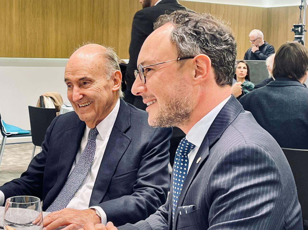 Espot defensa a Barcelona el procés d’homologació, obertura i creixement econòmic del Principat