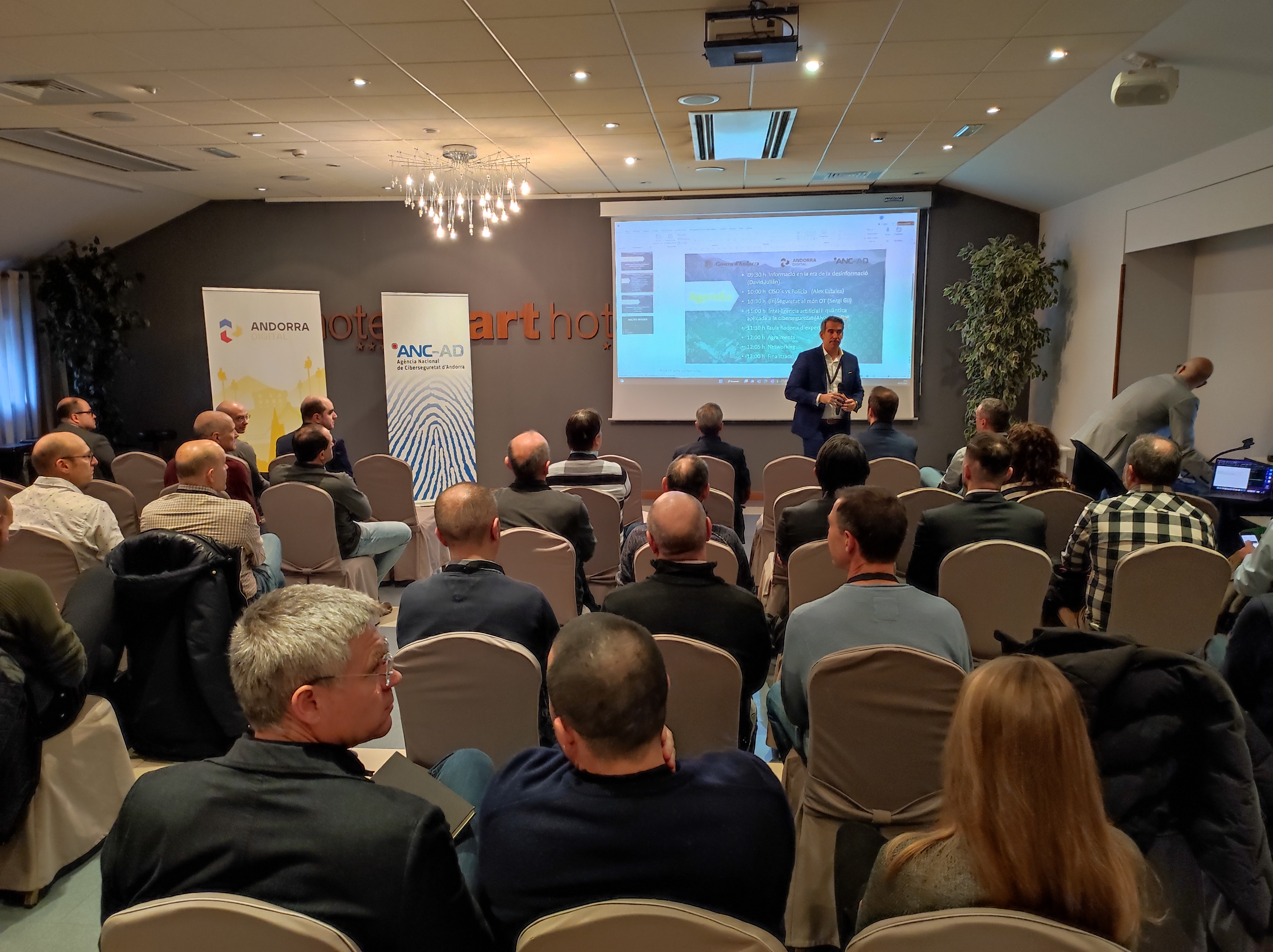 Una quarantena d’experts en ciberseguretat assisteixen a la jornada CISO