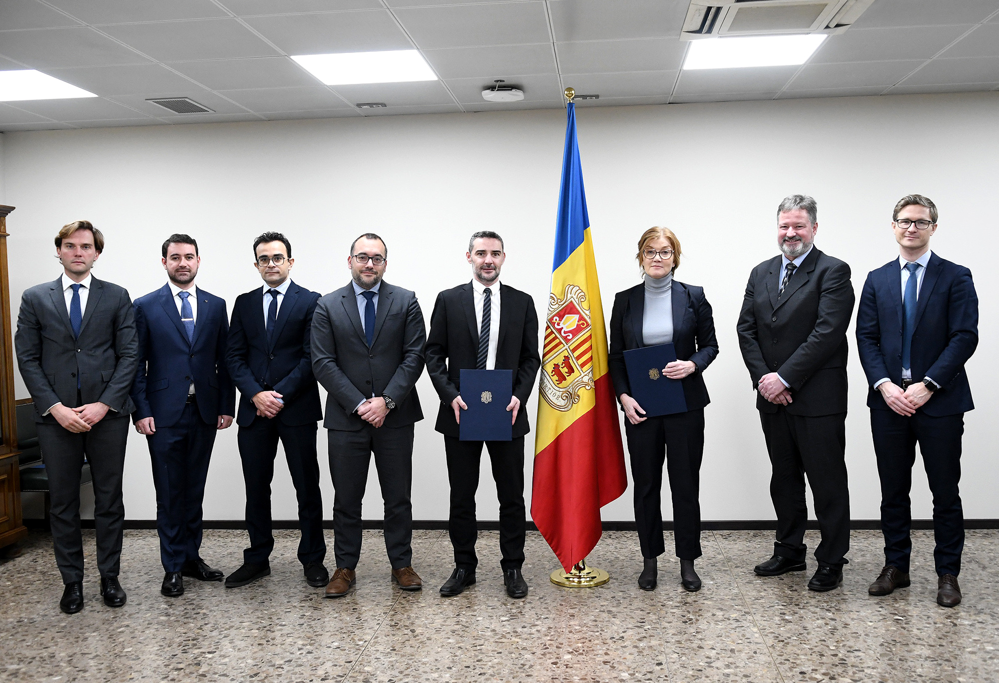 Andorra i Islàndia rubriquen un CDI