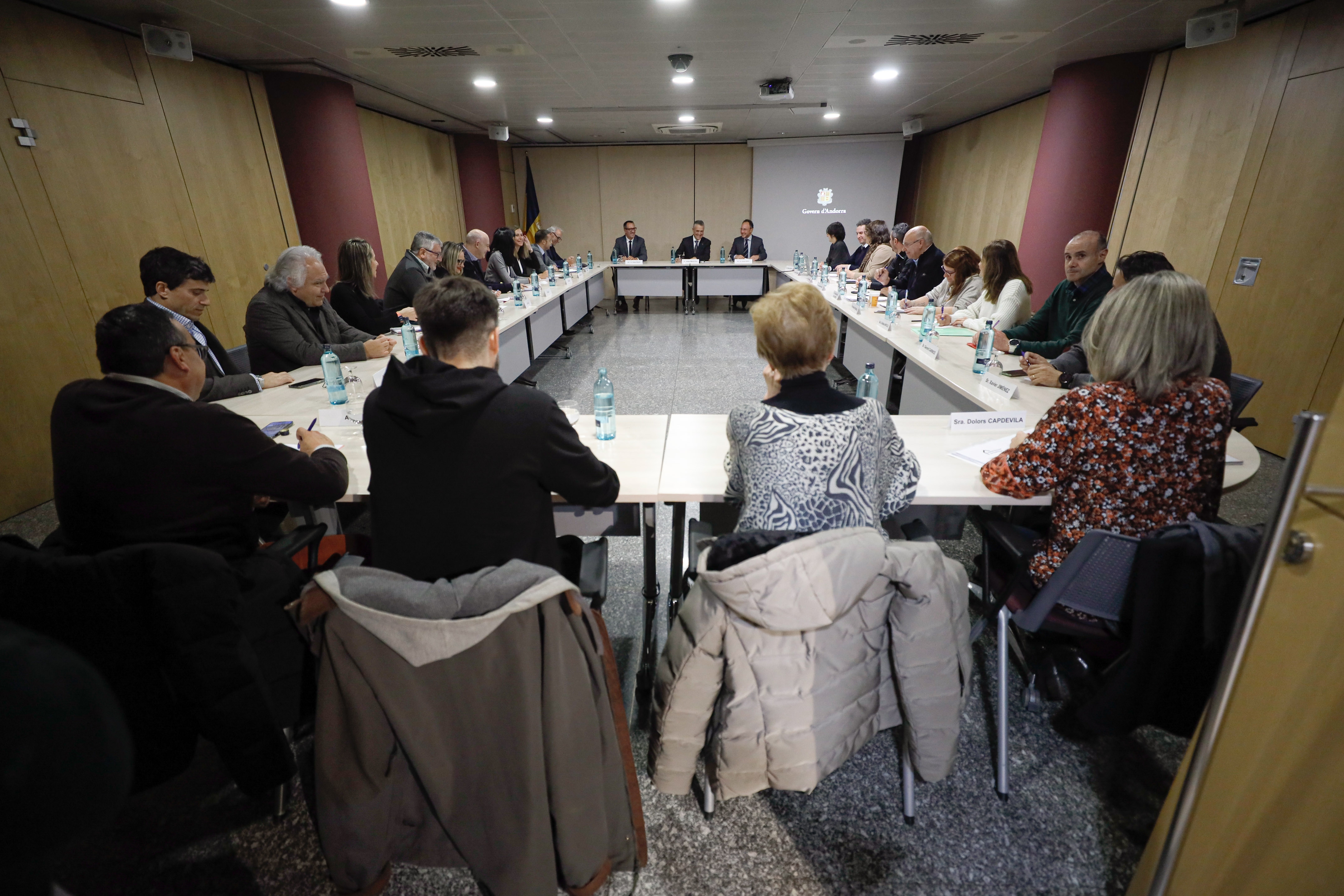 El cap de Govern, Xavier Espot, apel·la a reforçar la col·laboració del sector públic i el privat per fer front a la situació del mercat d’habitatge de lloguer
