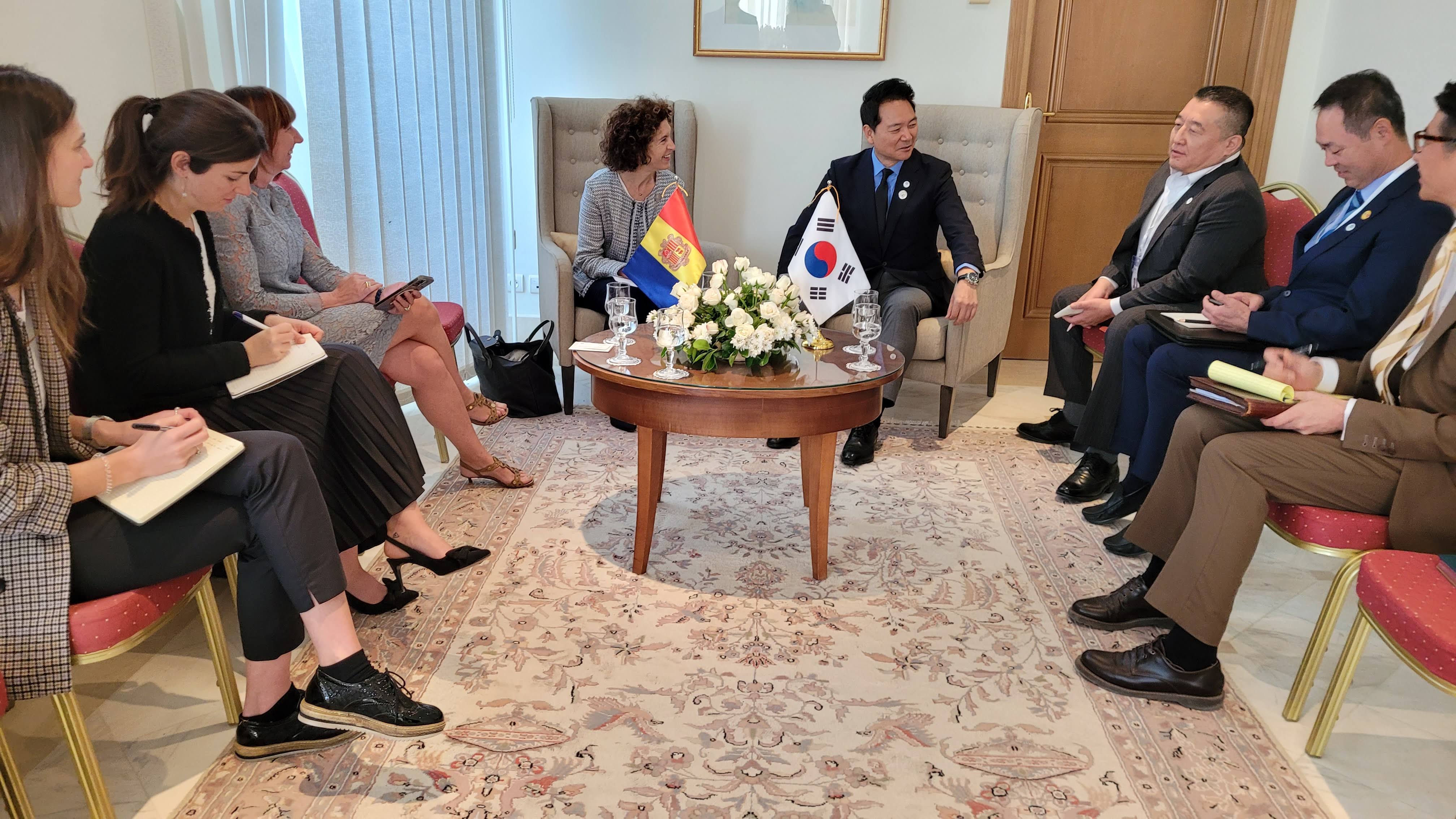 La ministra Ubach presenta les conclusions de la taula rodona en la clausura de la 18a Cimera de caps d’Estat i de Govern de la Francofonia