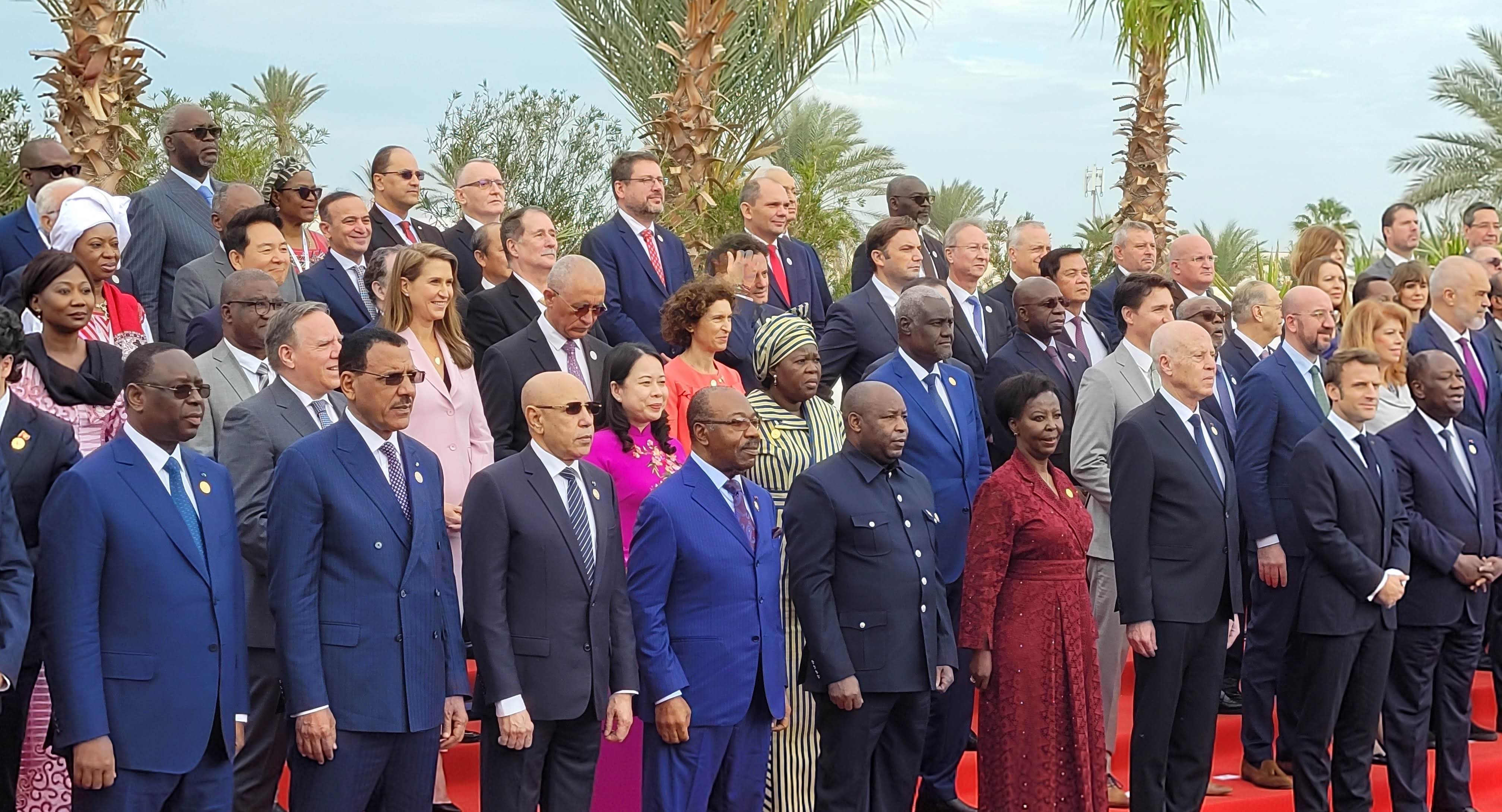 La ministra Ubach modera la primera taula rodona de la 18a Cimera de caps d’Estat i de Govern de la Francofonia