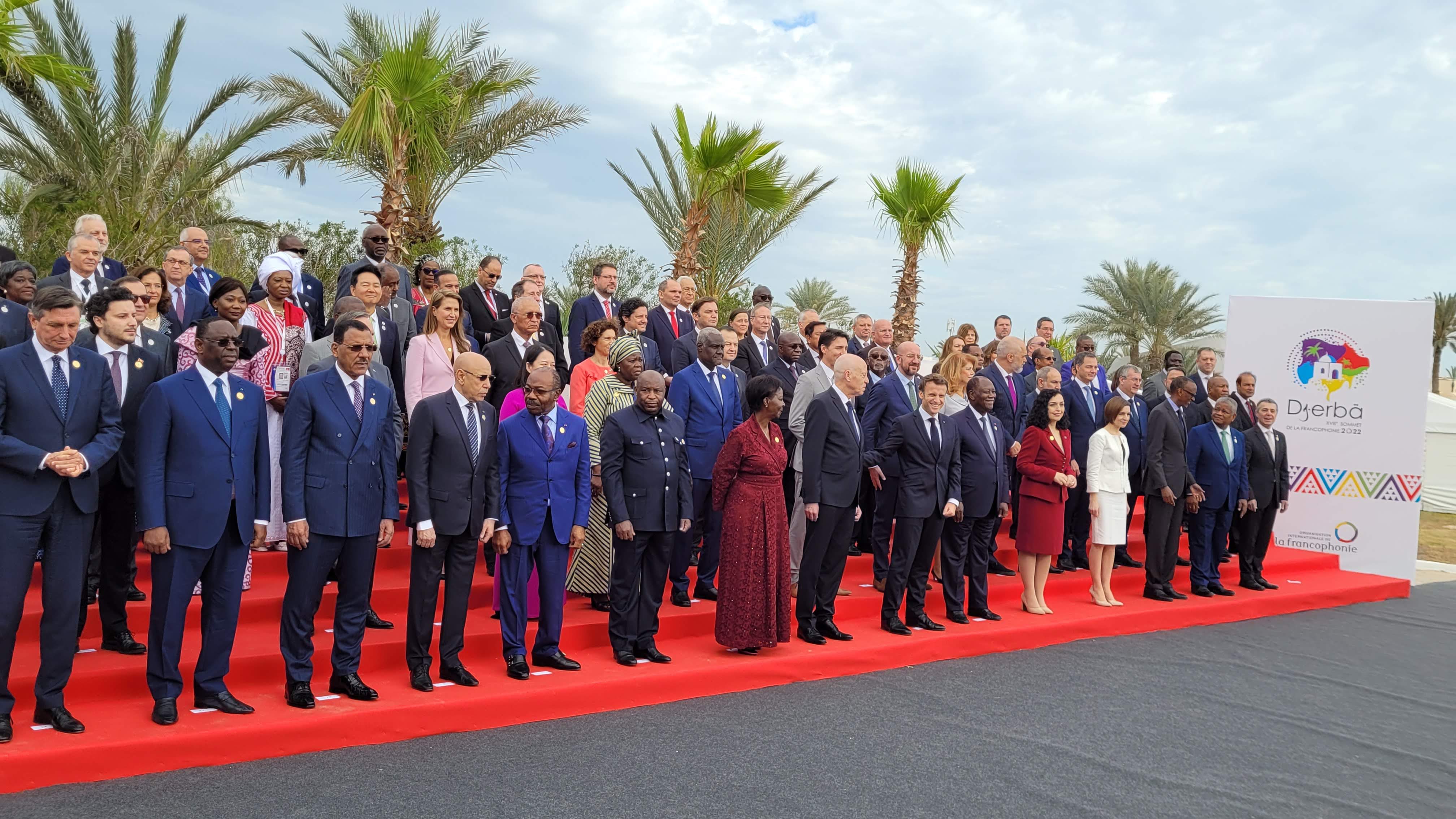 La ministra Ubach modera la primera taula rodona de la 18a Cimera de caps d’Estat i de Govern de la Francofonia