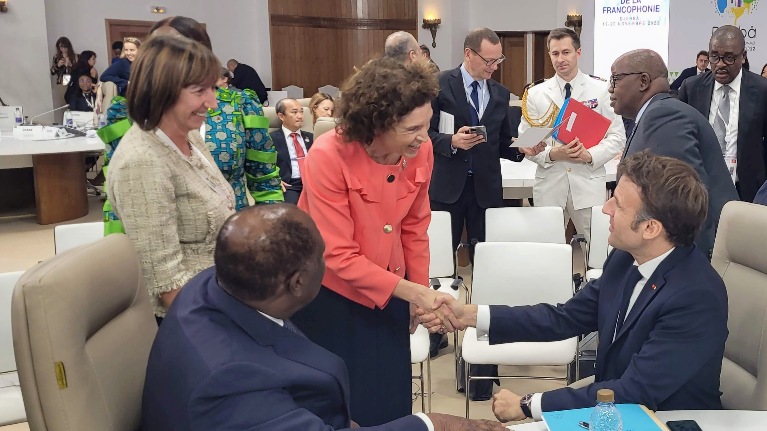 La ministra Ubach modera la primera taula rodona de la 18a Cimera de caps d’Estat i de Govern de la Francofonia