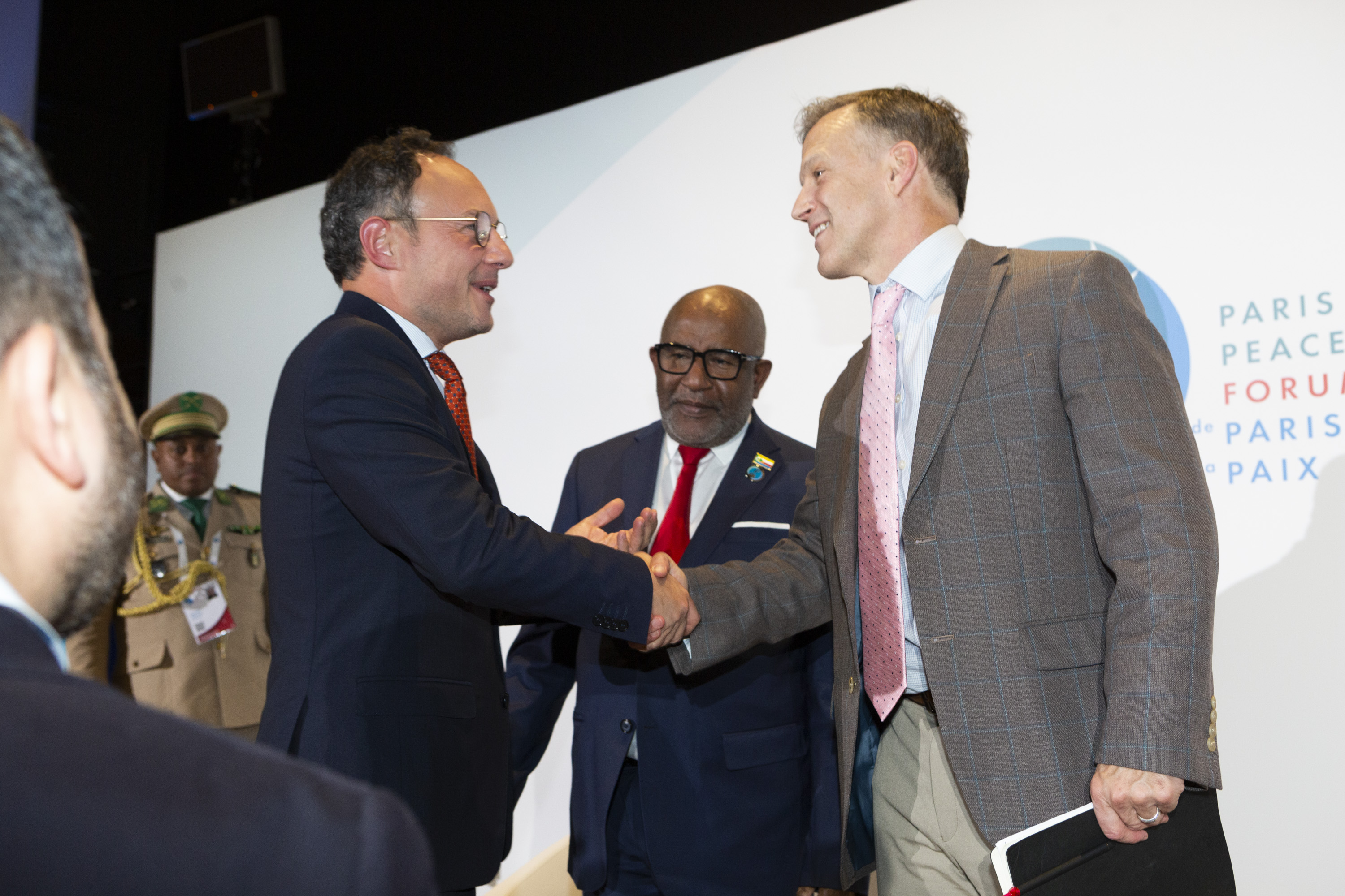 Espot apel·la a solucions comunes per aturar el canvi climàtic que tinguin en compte les realitats de cada territori