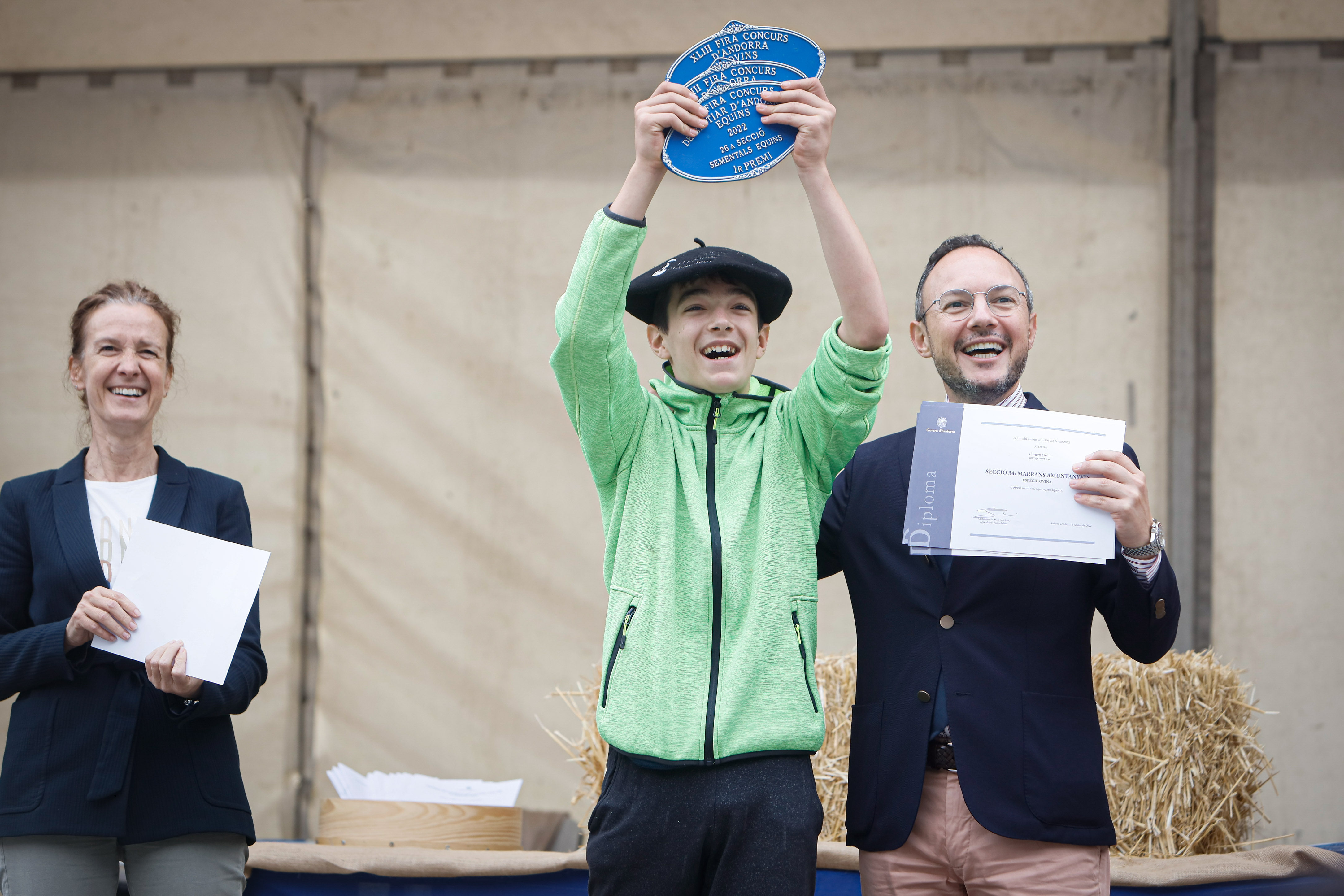 La ministra Calvó anuncia un ajut puntual per pal·liar la disminució de la producció farratgera durant la 43a edició Fira concurs del bestiar