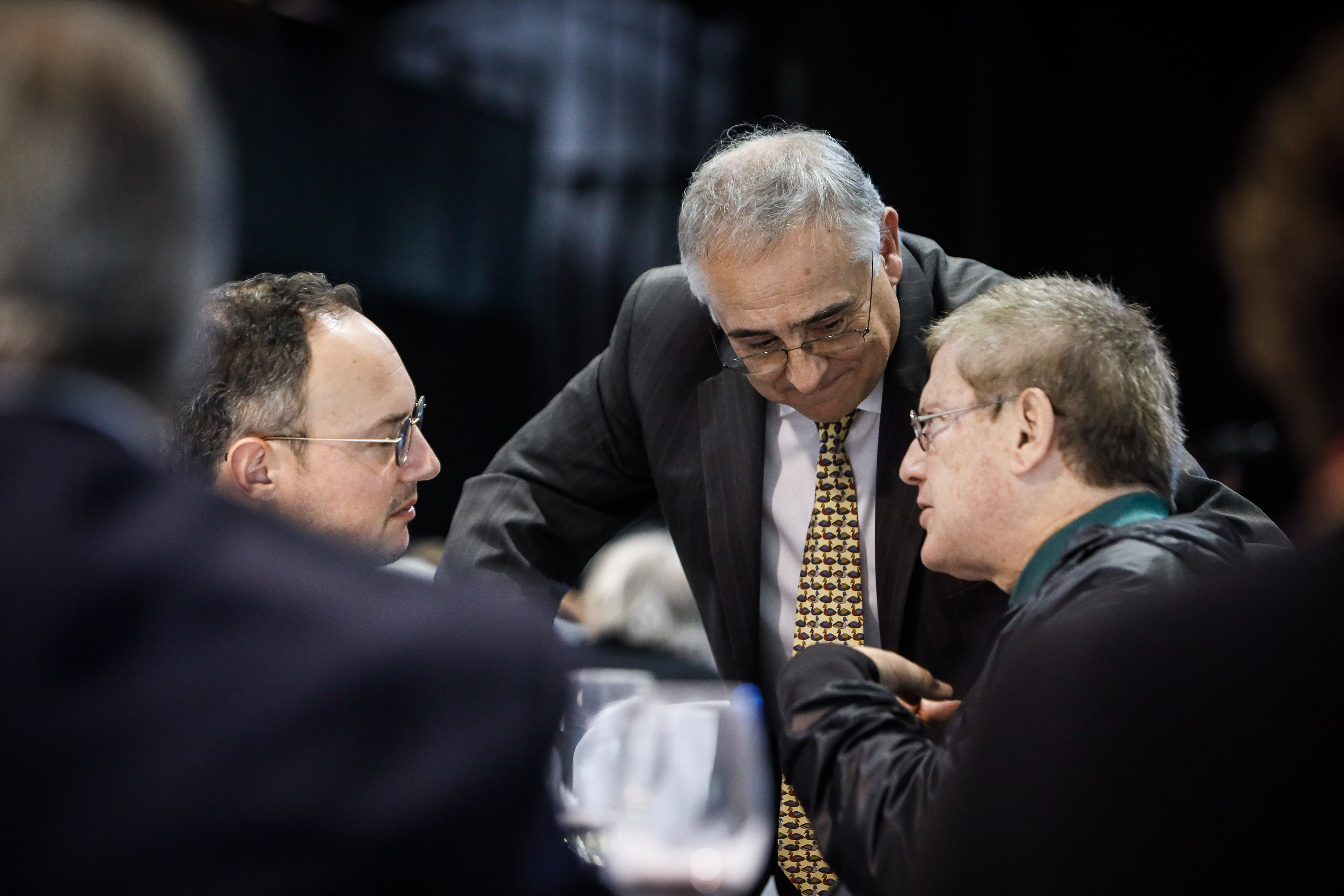 Espot exposa el calendari per donar resposta a les diferents demandes de la gent gran durant la Festa Magna