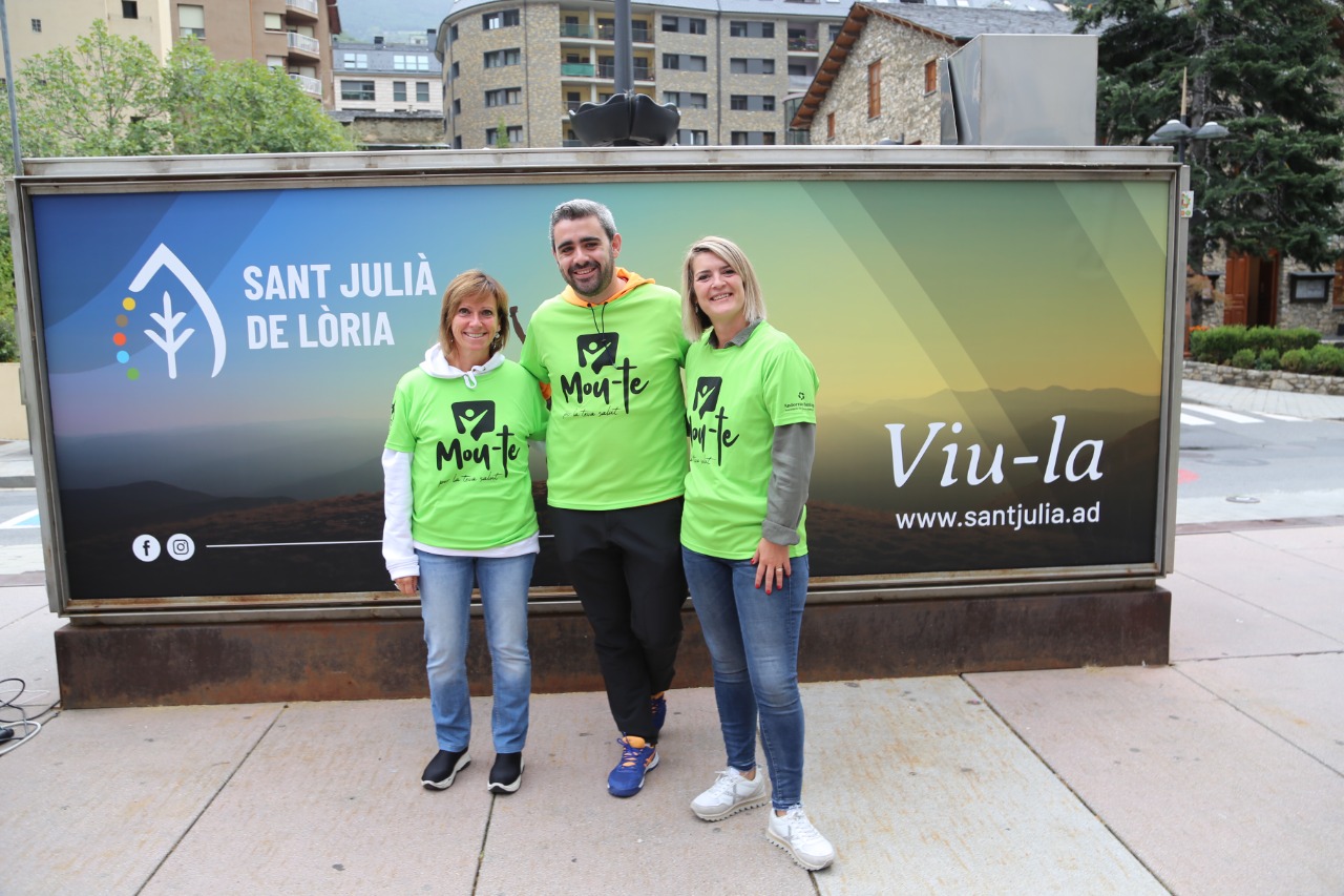 Més de 2.700 persones participen en les marxes simultànies arreu de les parròquies per impulsar l’activitat física i saludable