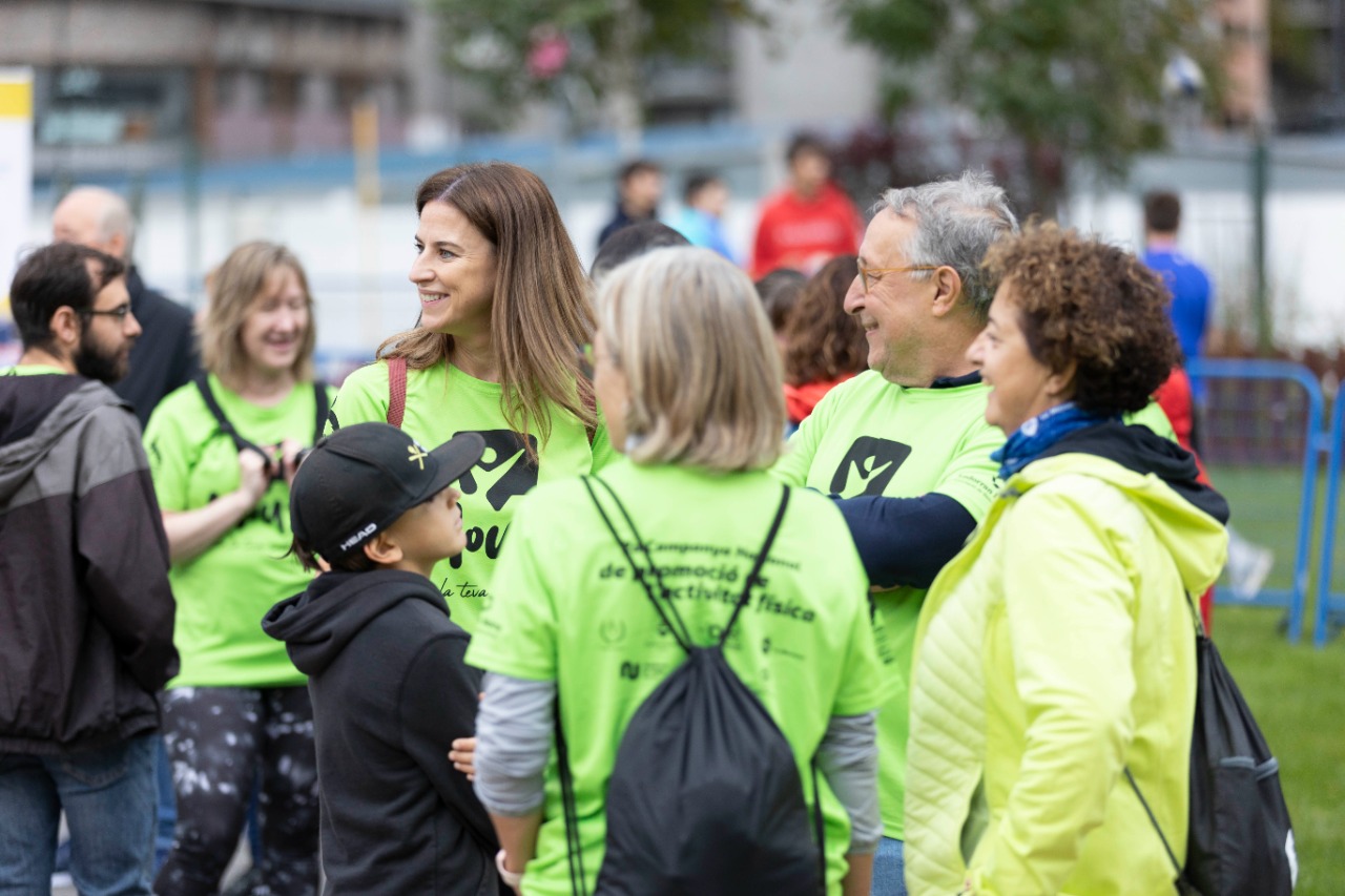 Més de 2.700 persones participen en les marxes simultànies arreu de les parròquies per impulsar l’activitat física i saludable