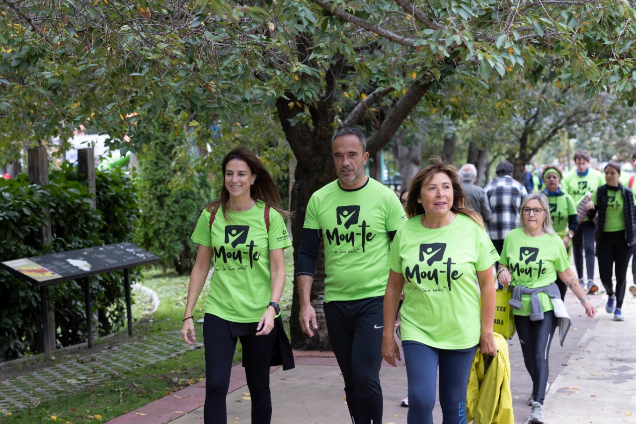 Més de 2.700 persones participen en les marxes simultànies arreu de les parròquies per impulsar l’activitat física i saludable