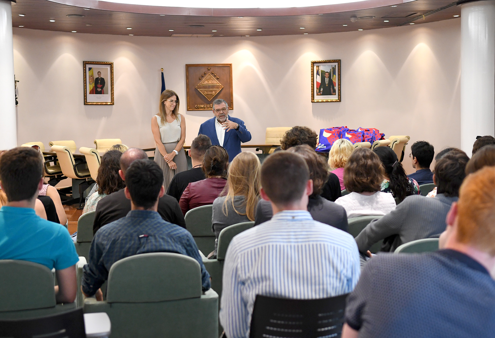 Riva i Rascagnères acullen els participants del XXI Campus Universitari de la llengua catalana a Encamp