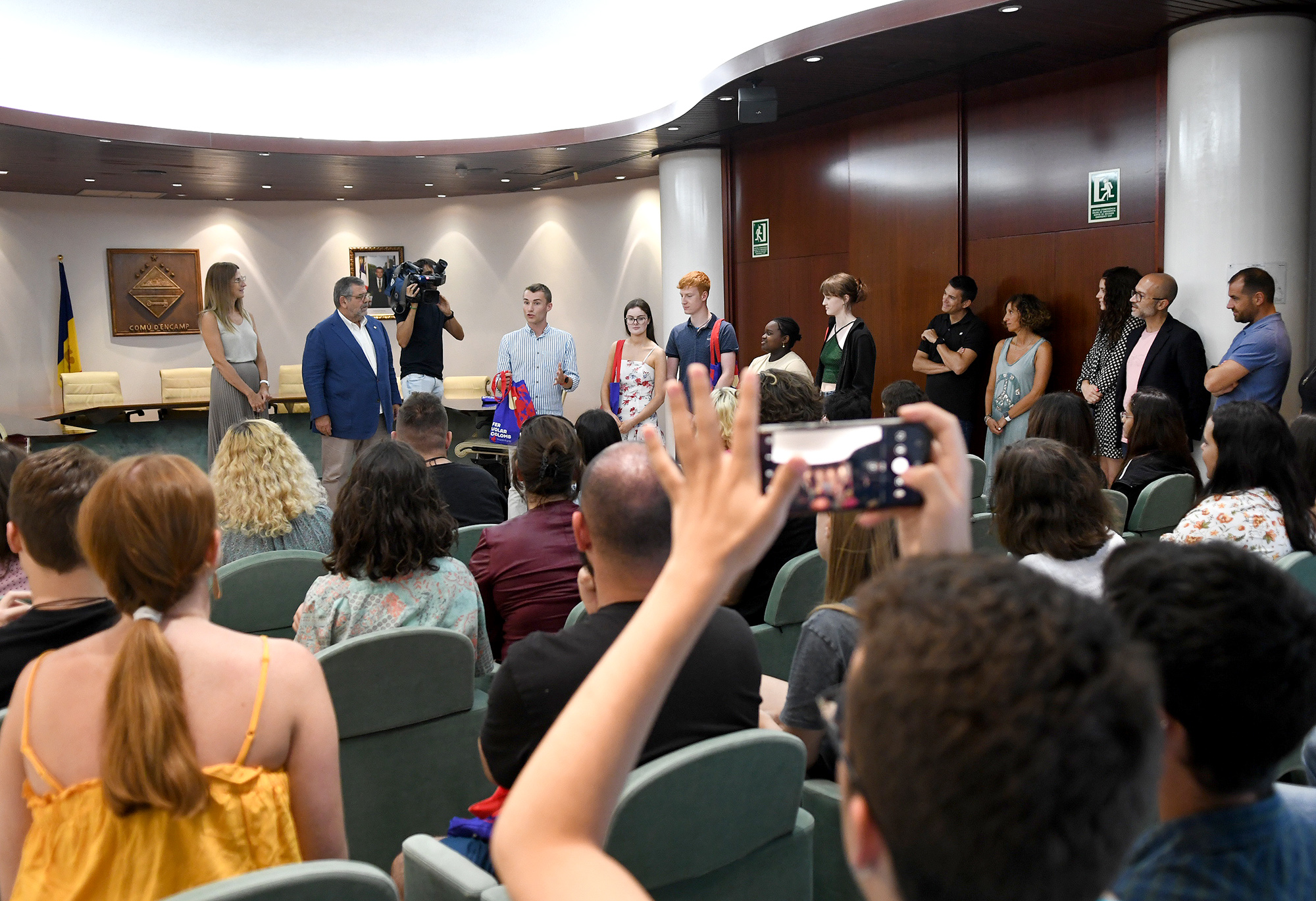 Riva i Rascagnères acullen els participants del XXI Campus Universitari de la llengua catalana a Encamp