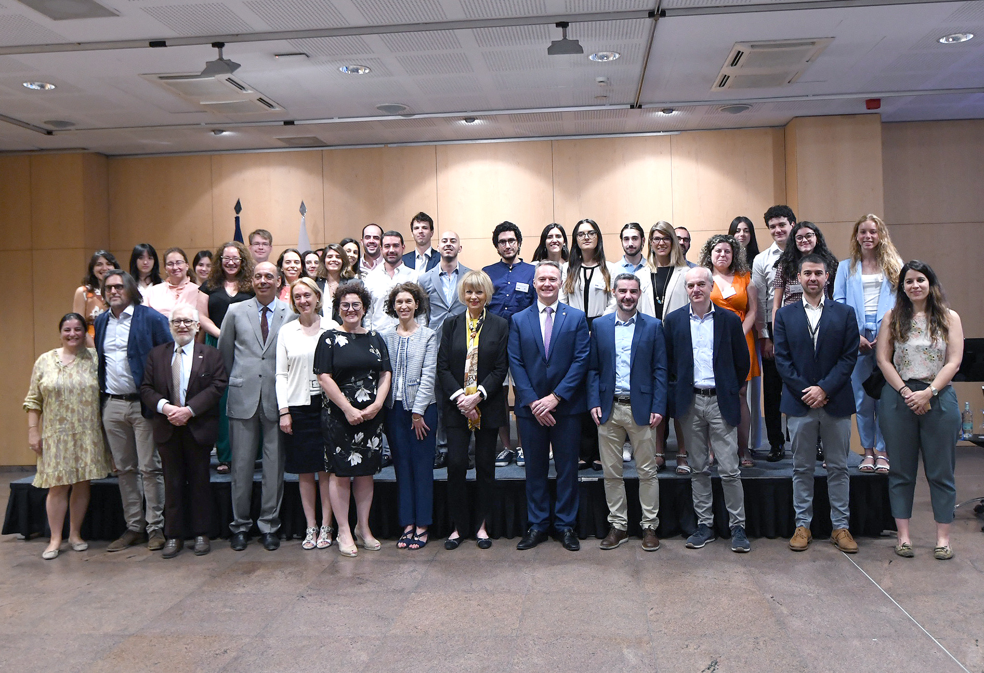 Ubach i Schmid destaquen la necessitat del multilateralisme per afrontar la resolució de conflictes a Europa