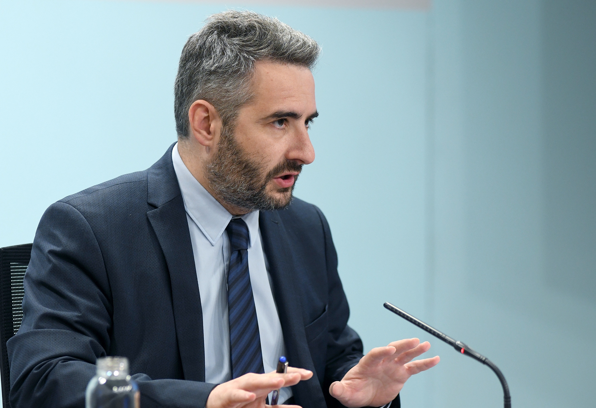 Afers Socials flexibilitza els requisits d’obtenció de la targeta magna per les jubilacions anticipades obligatòries