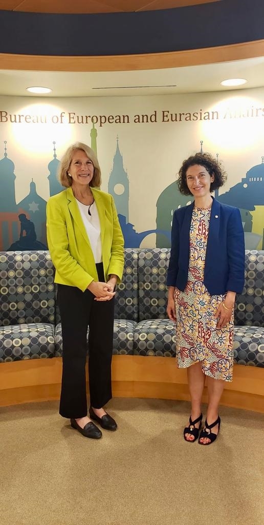 Ubach es reuneix amb la secretària adjunta per als Afers Europeus i Euroasiàtics dels Estats Units d’Amèrica