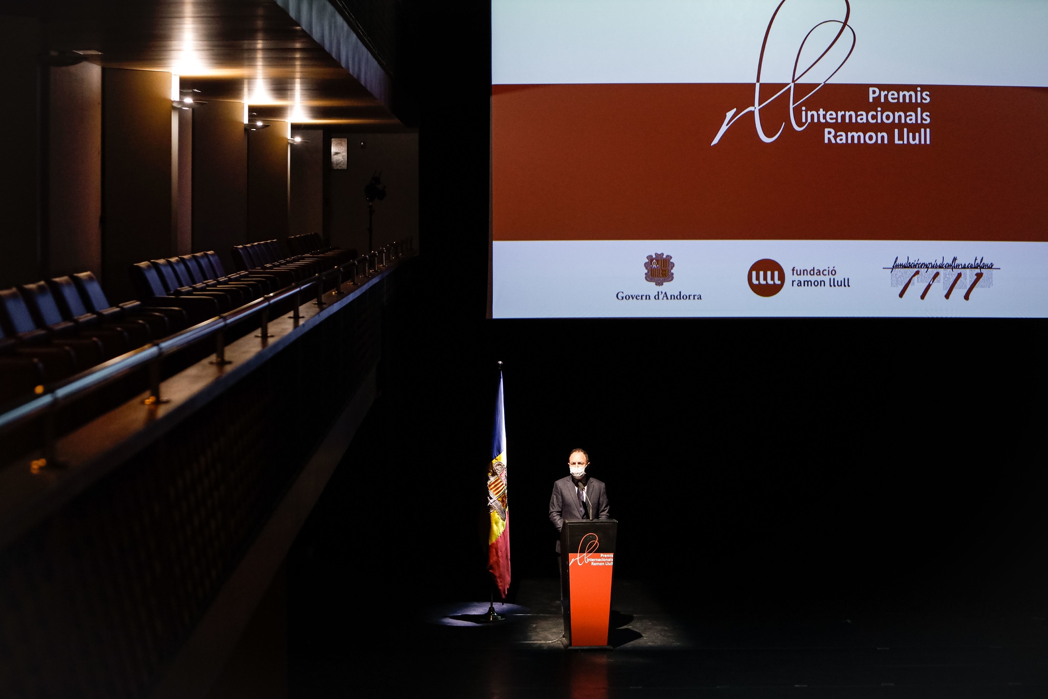 Publicades les bases dels Premis Ramon Llull que inclouen una nova modalitat en traducció literària