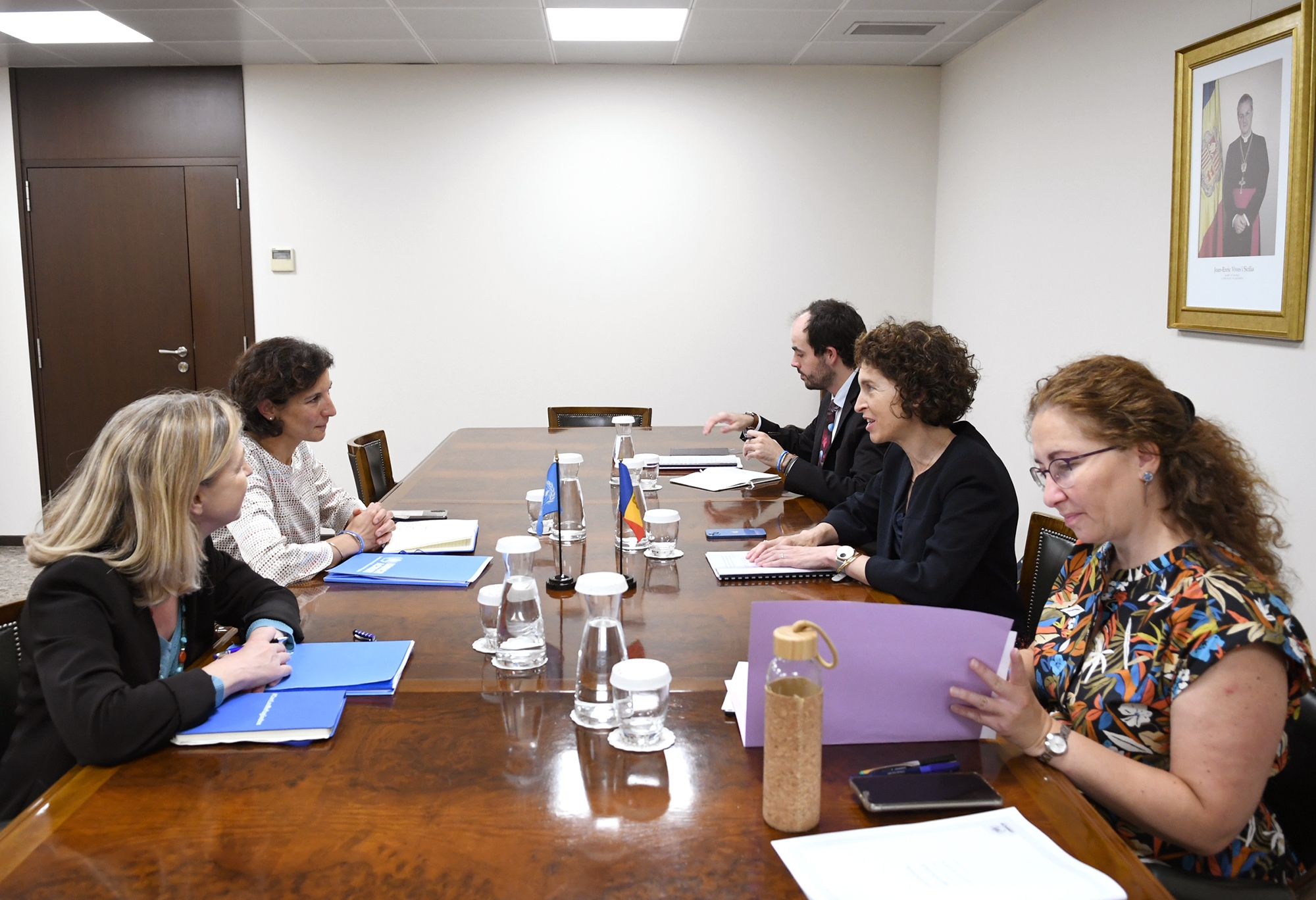 La ministra Maria Ubach es reuneix a Andorra amb la representant d’ACNUR, Sophie Muller