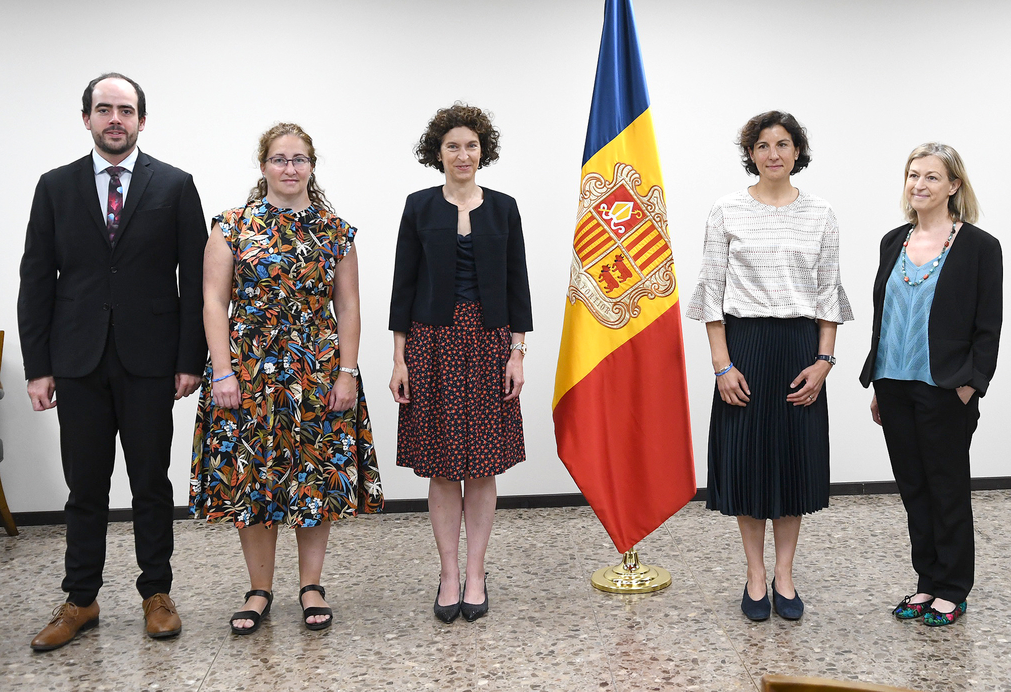 La ministra Maria Ubach es reuneix a Andorra amb la representant d’ACNUR, Sophie Muller