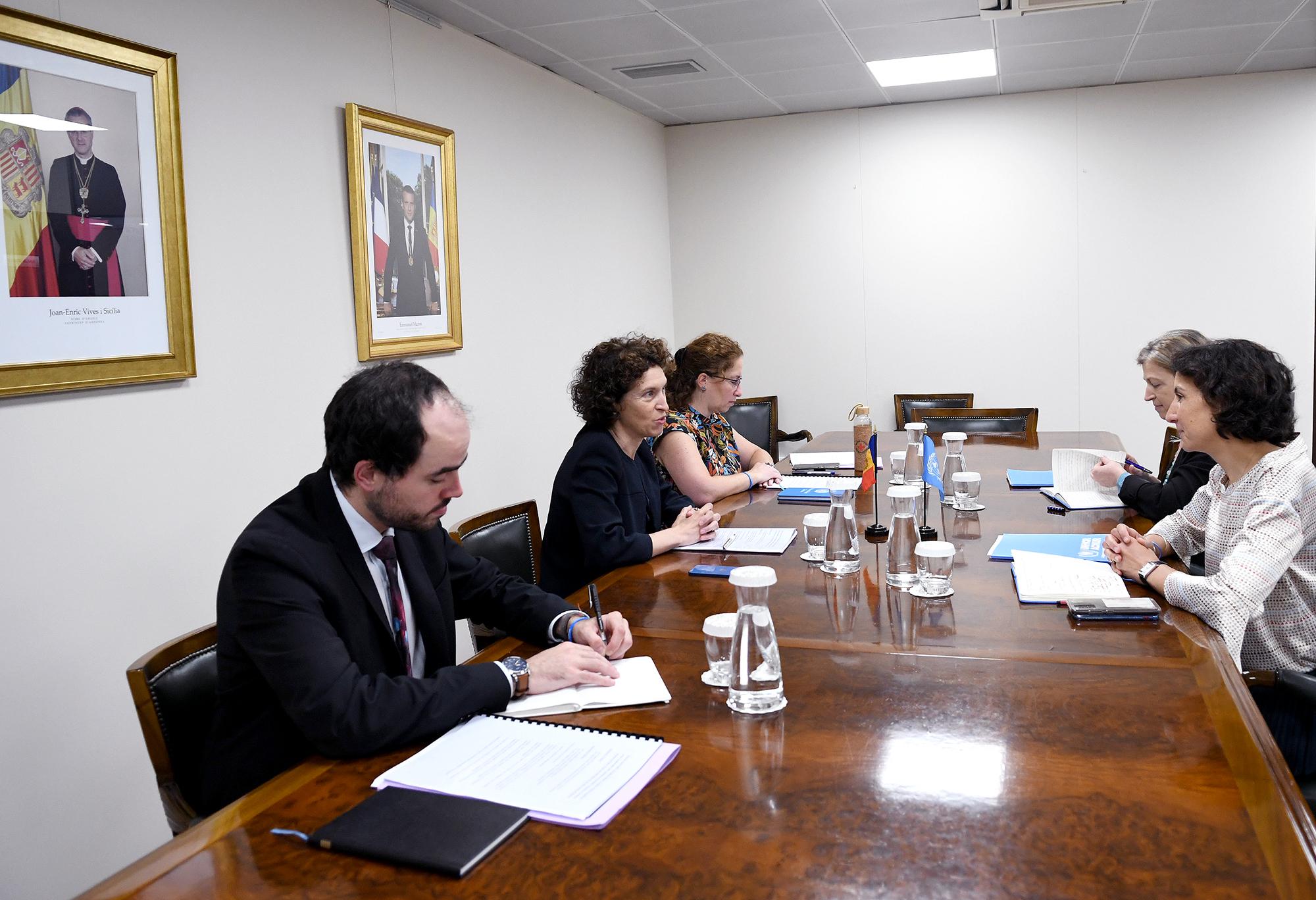 La ministra Maria Ubach es reuneix a Andorra amb la representant d’ACNUR, Sophie Muller