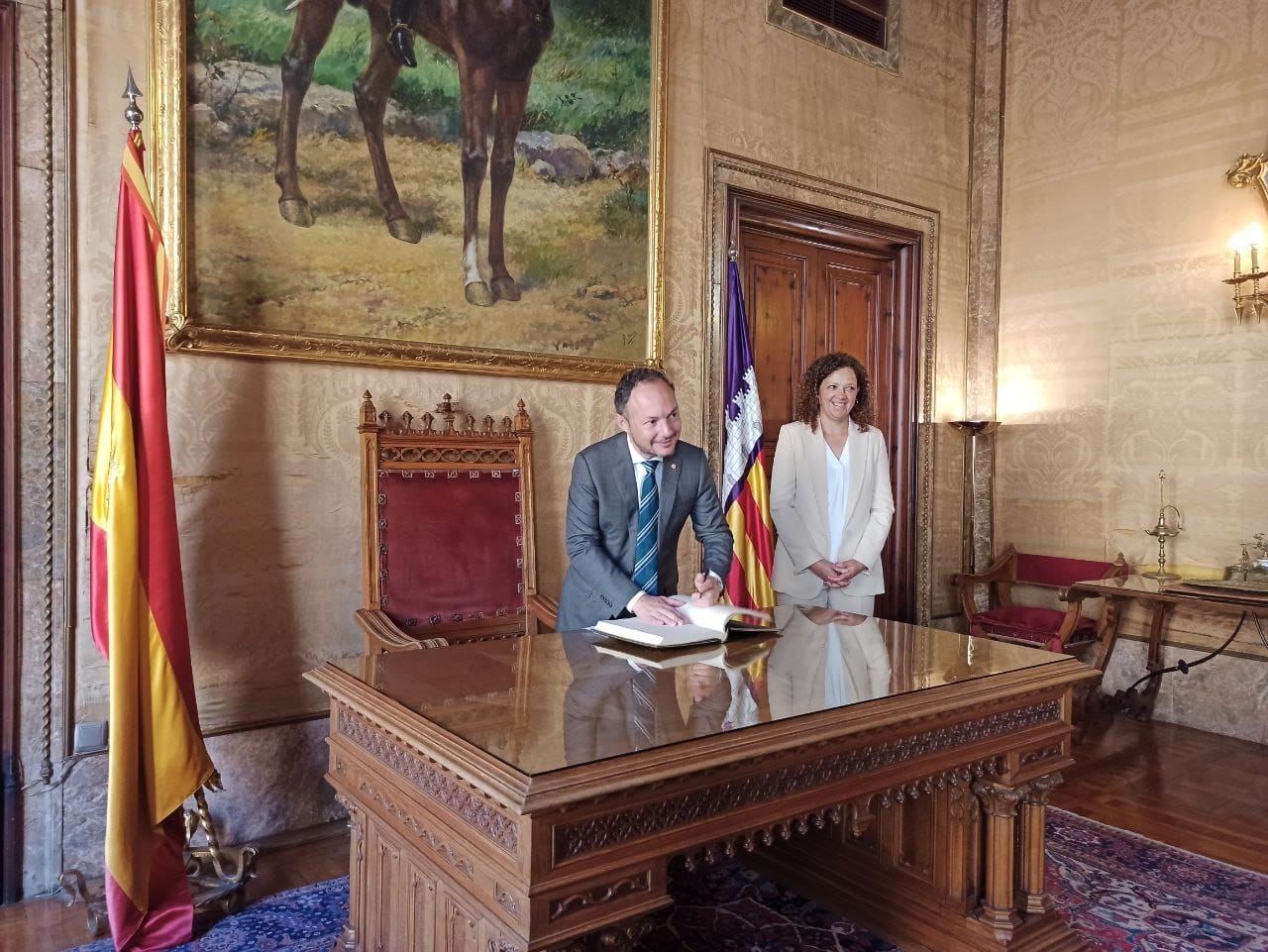 Xavier Espot es reuneix amb la presidenta del Consell de Mallorca, Catalina Cladera, per conèixer el model de gestió de residus i circularitat