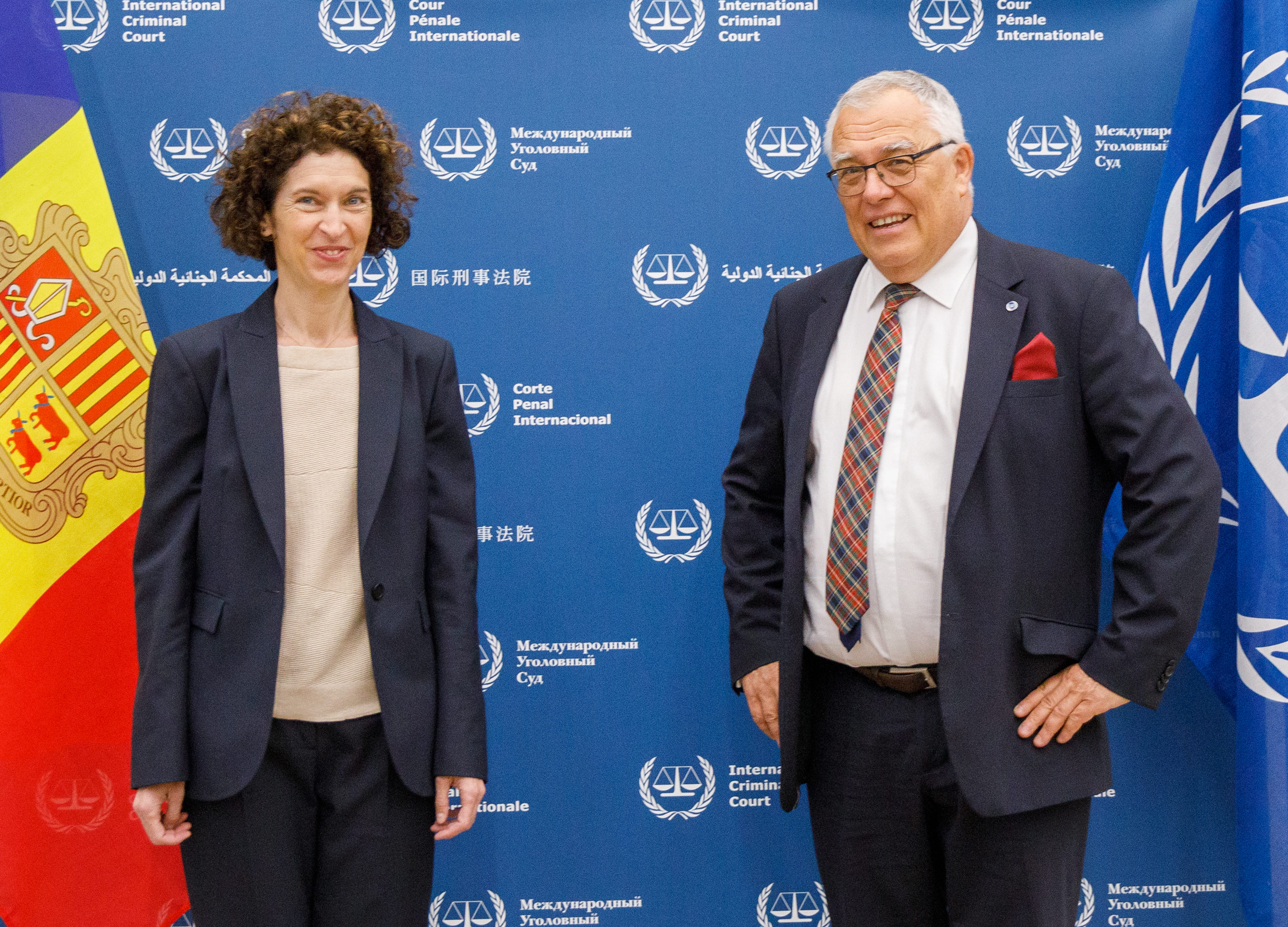 La ministra d’Afers Exteriors, Maria Ubach, es reuneix a la Haia amb els representants de la Cort Penal Internacional, de l’Organització per a la Prohibició de les Armes Químiques i el ministre d’Afers Exteriors dels Països Baixos