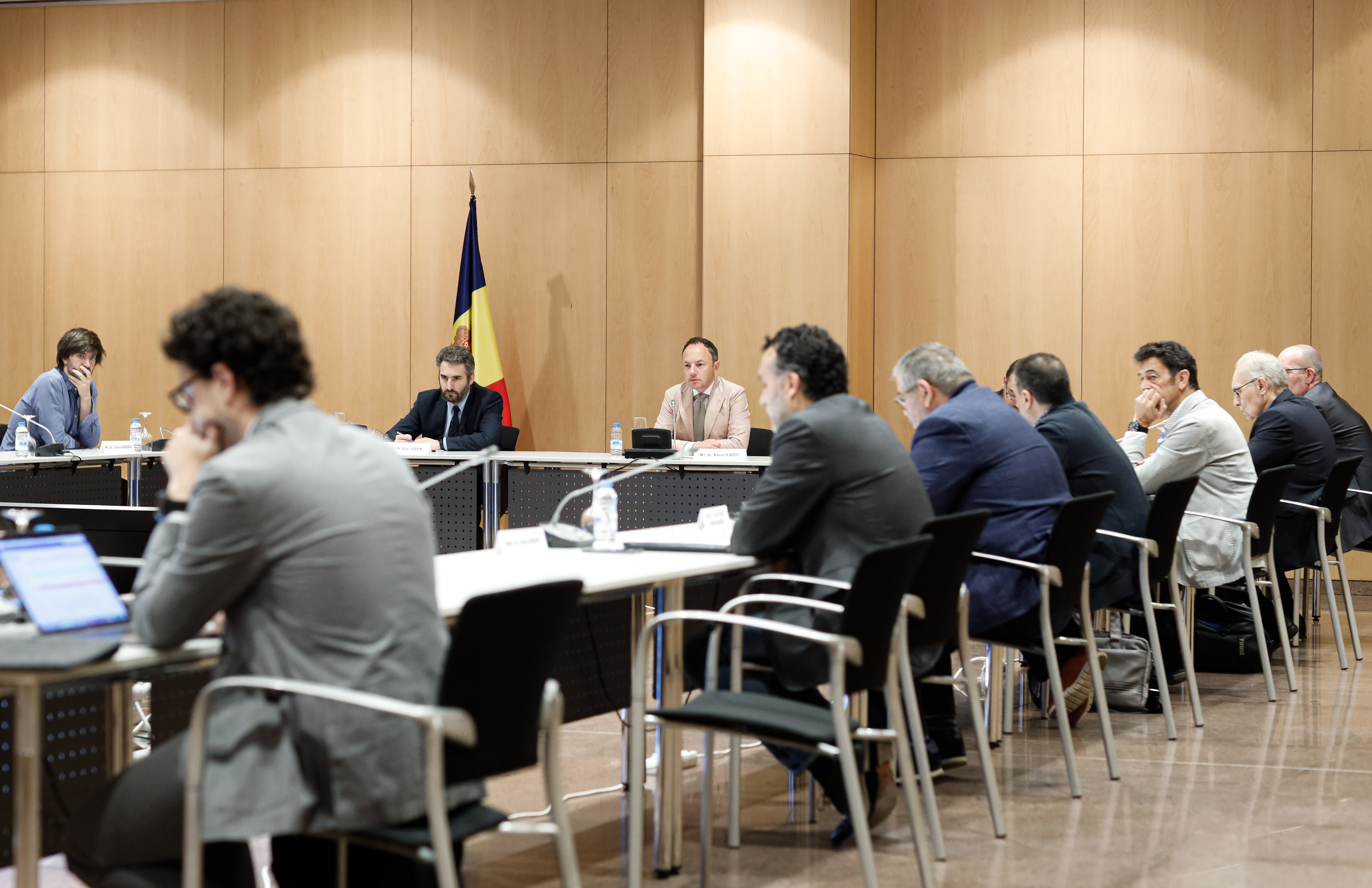 Se celebra la segona Taula de Treball per a la reforma del marc tributari amb la participació del Govern, comuns i grups parlamentaris