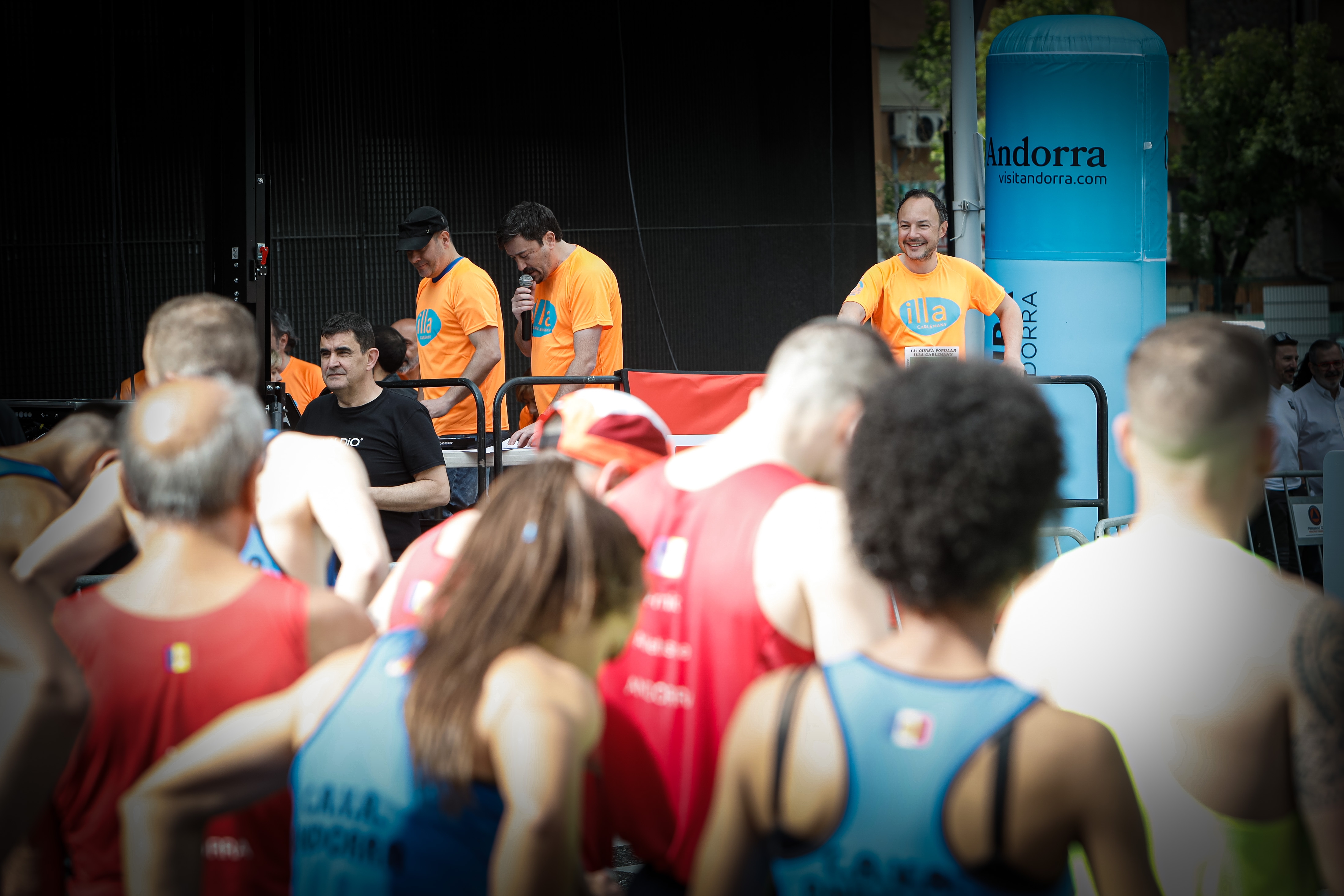 La 11a edició de la Cursa Popular Illa Carlemany aplega més de 3.000 persones