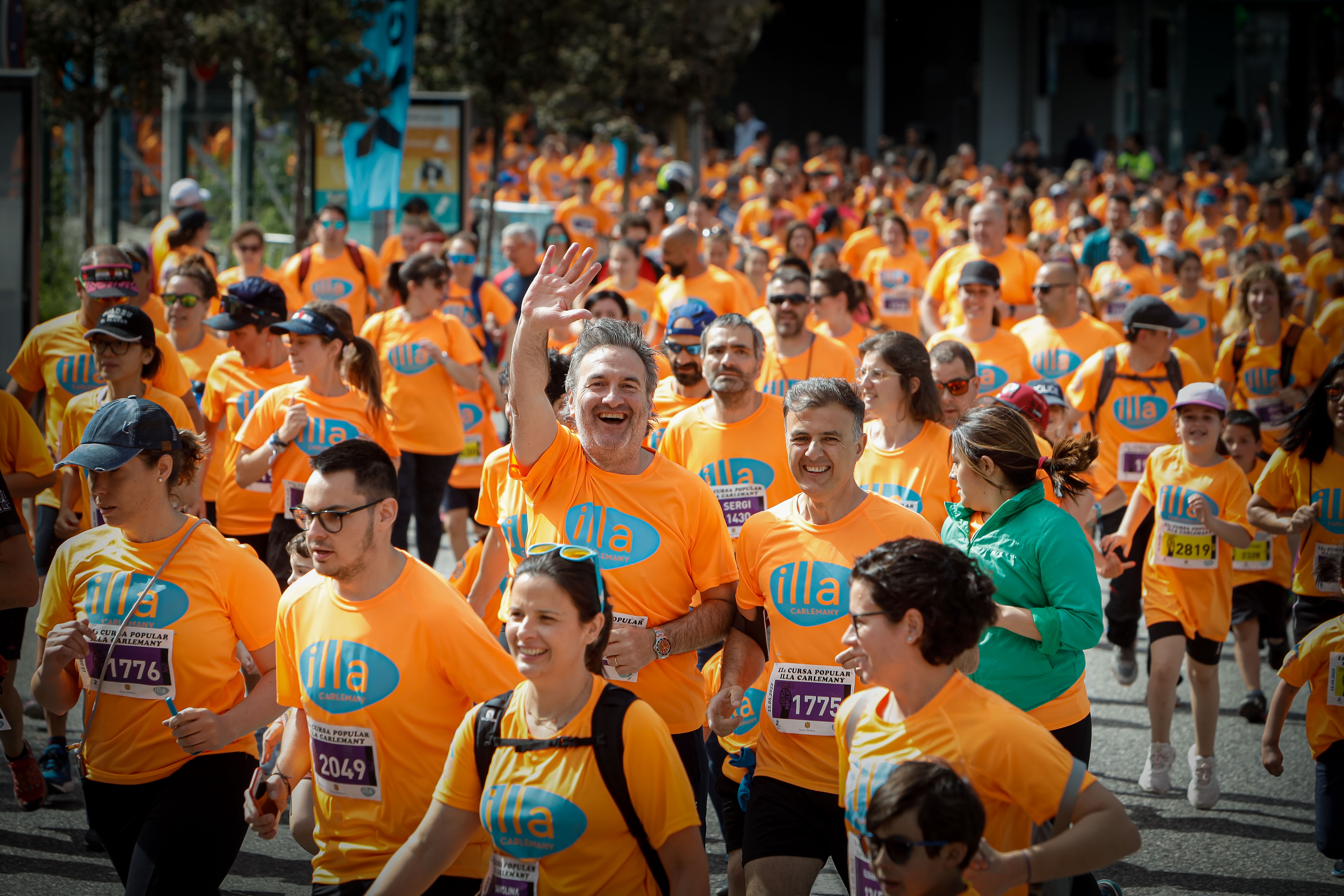 La 11a edició de la Cursa Popular Illa Carlemany aplega més de 3.000 persones
