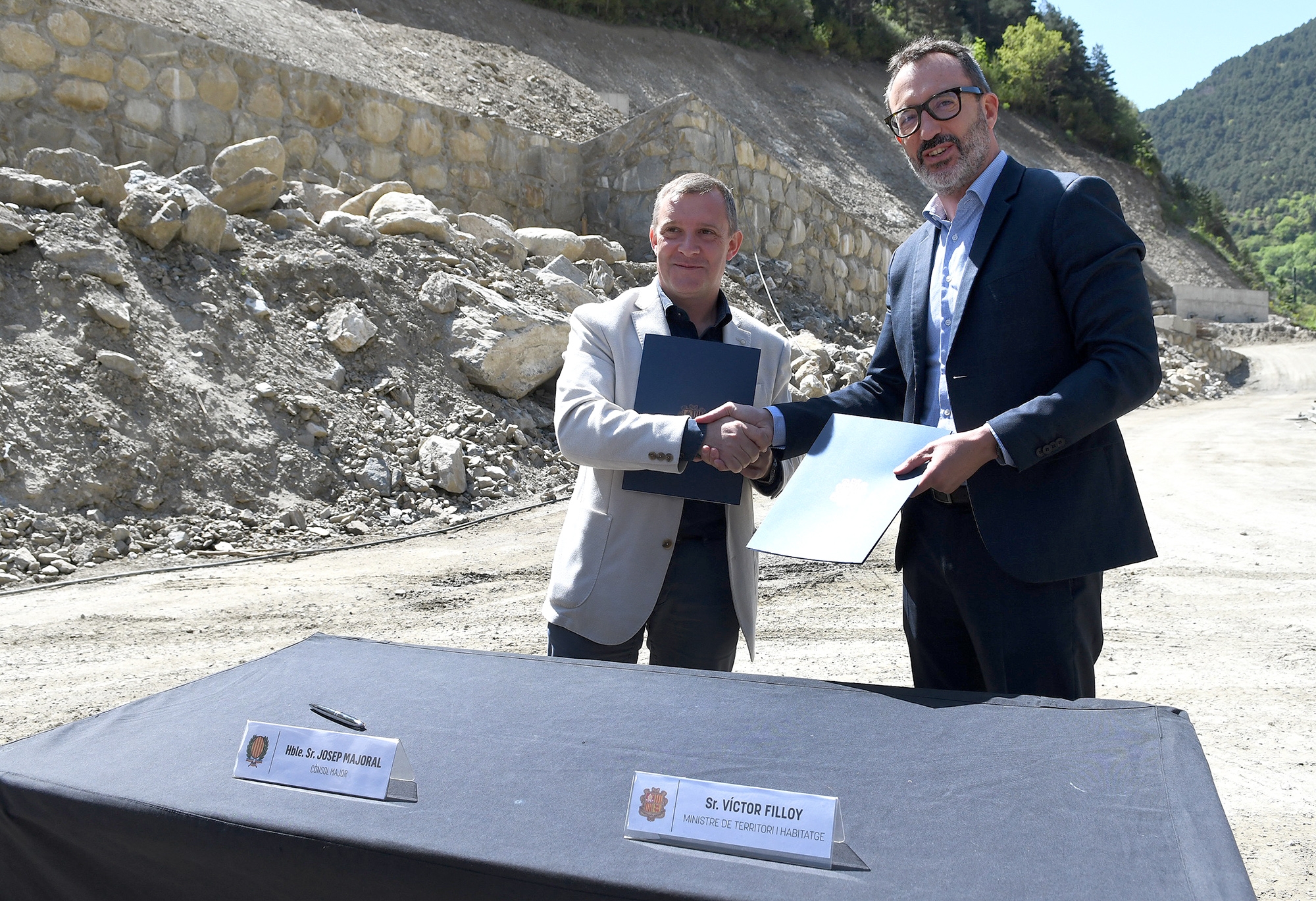 El Govern cedeix l’ús d’una porció de parcel·la al Comú de Sant Julià de Lòria per facilitar el transit de vehicles en la futura deixalleria comunal