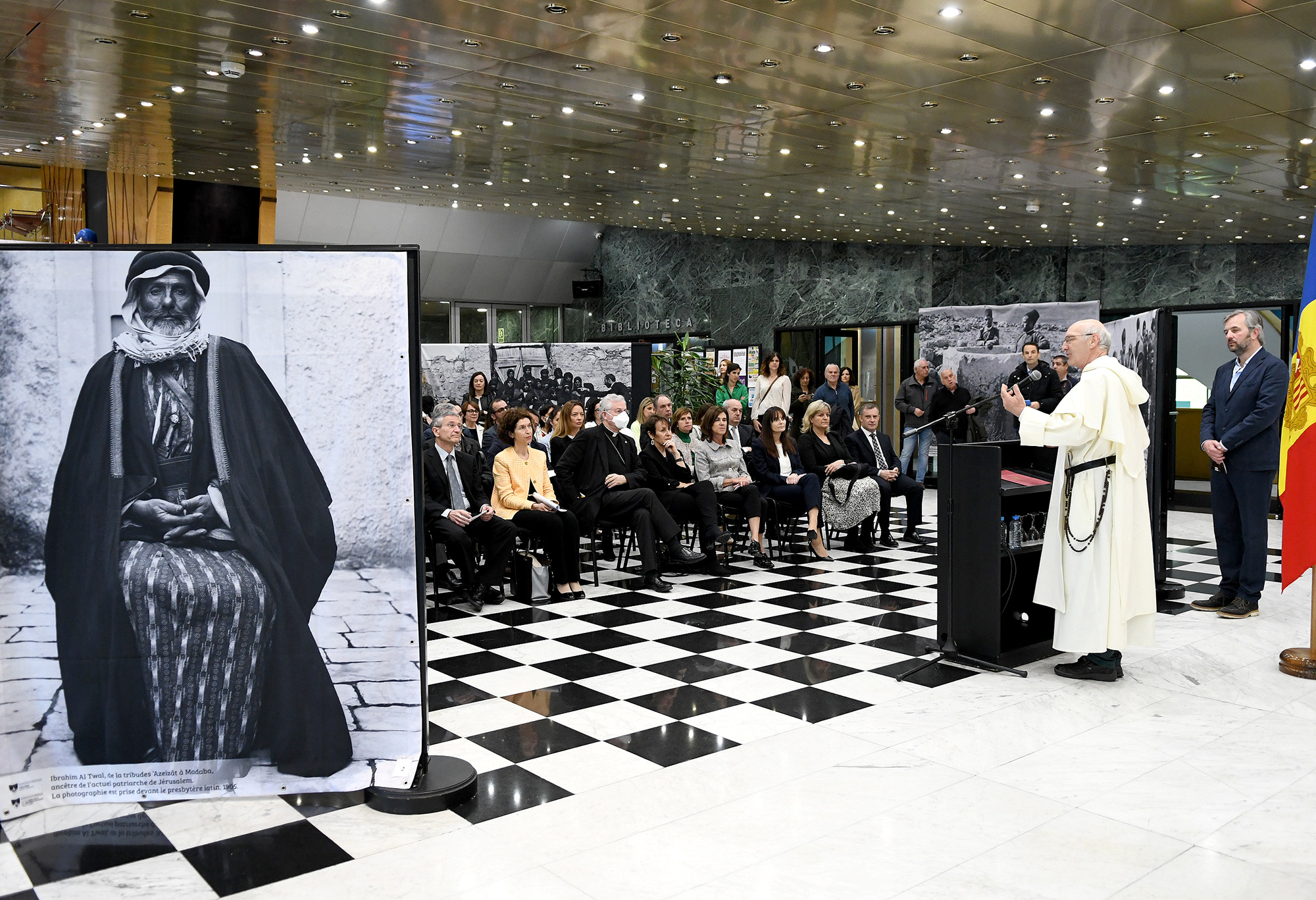 Inaugurada l’exposició fotogràfica ‘Els Cristians d’Orient’