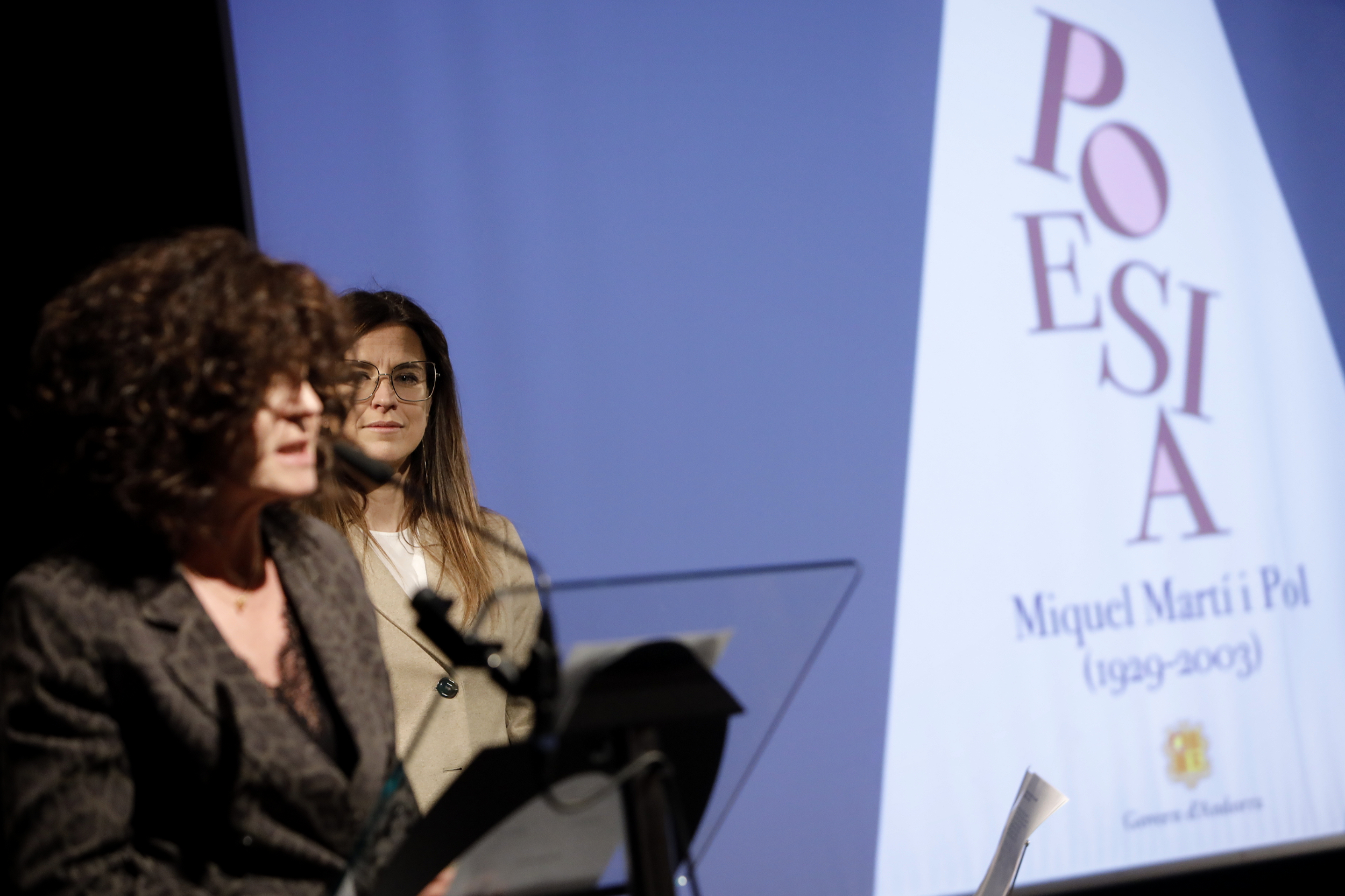 El 25è Concurs de poesia Miquel Martí i Pol premia ‘Pedra, paper, tisora’ en la categoria Recull i ‘La versió més íntima de nosaltres’ en la categoria Poema