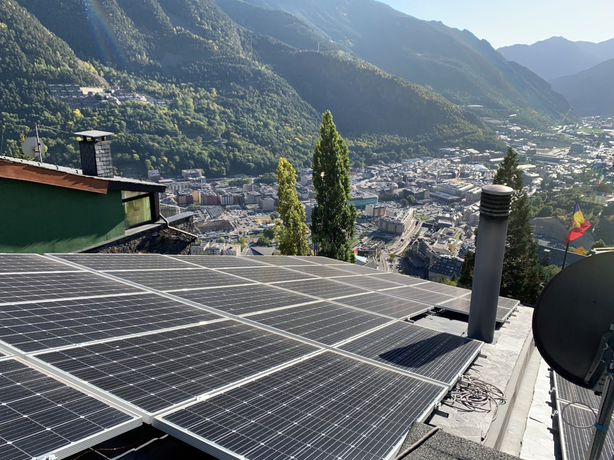 Augmenten un 27% les instal·lacions fotovoltaiques a la xarxa de FEDA