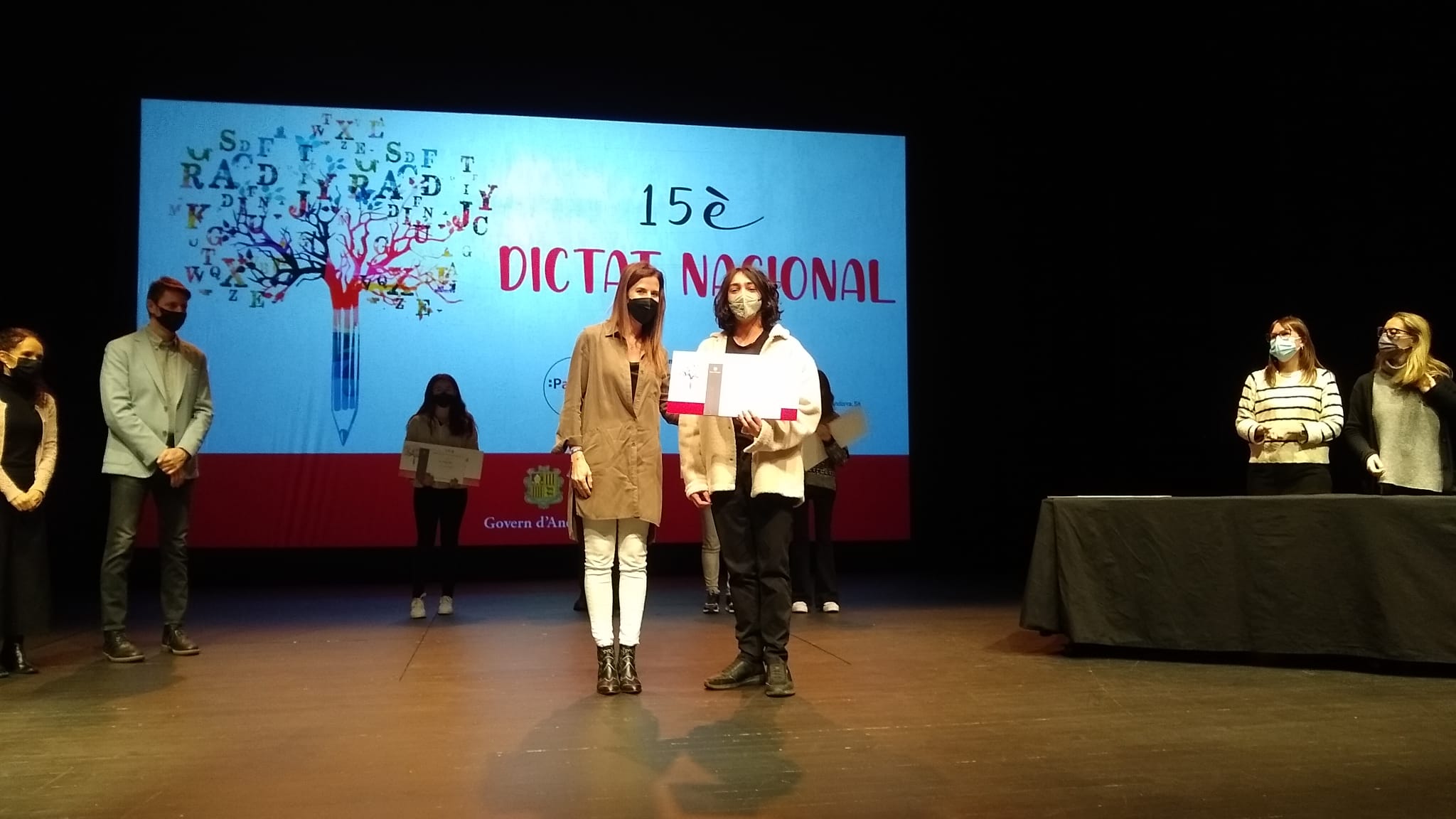 Aroa Andaluz Ribera i Cerni Roig Rabadà guanyen el 15è Dictat nacional