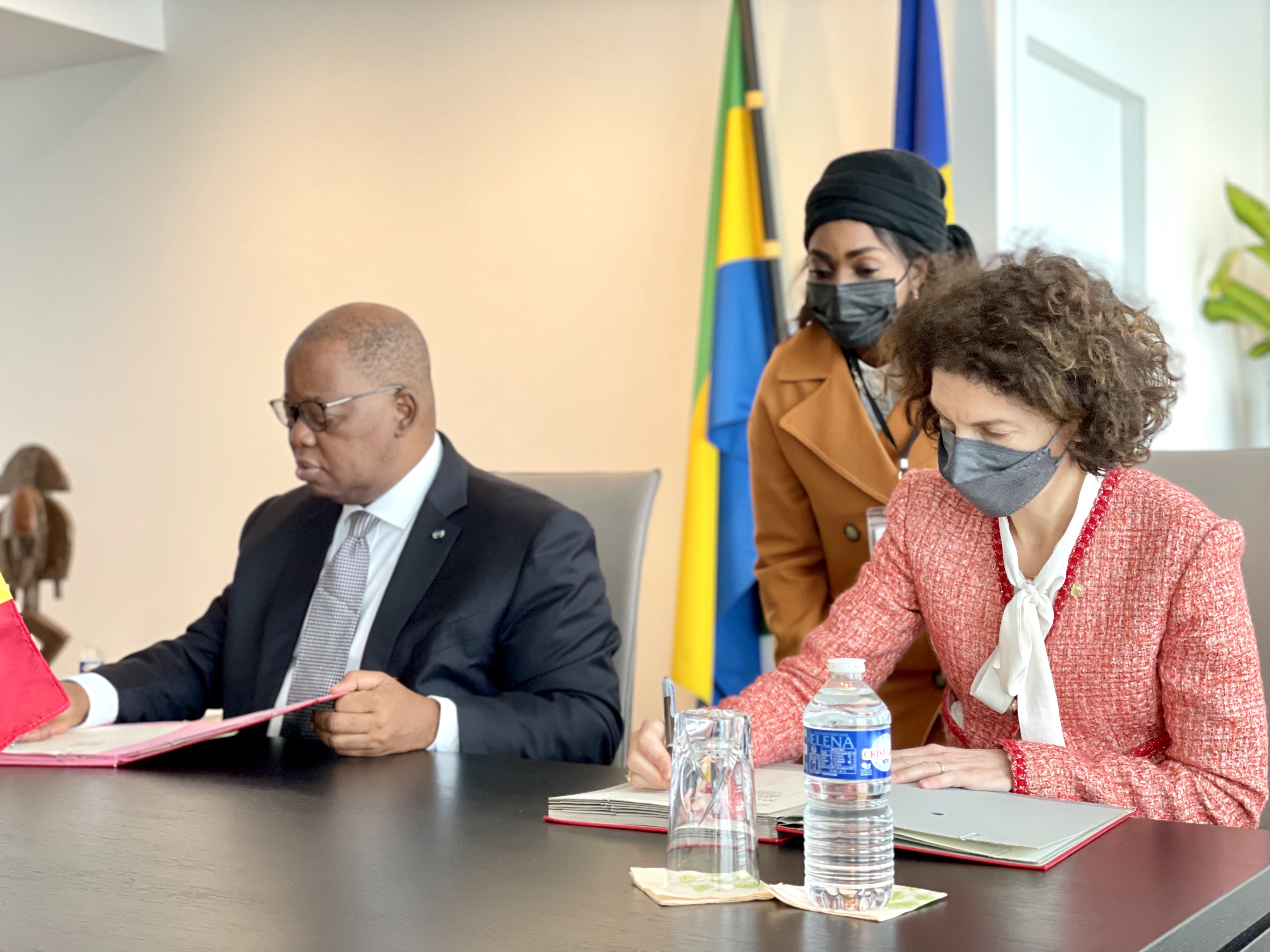 Ubach es reuneix amb la directora general de  la UNESCO, Audrey Azoulay, i amb l’ambaixador de la UE a Andorra, Didier Lenoir