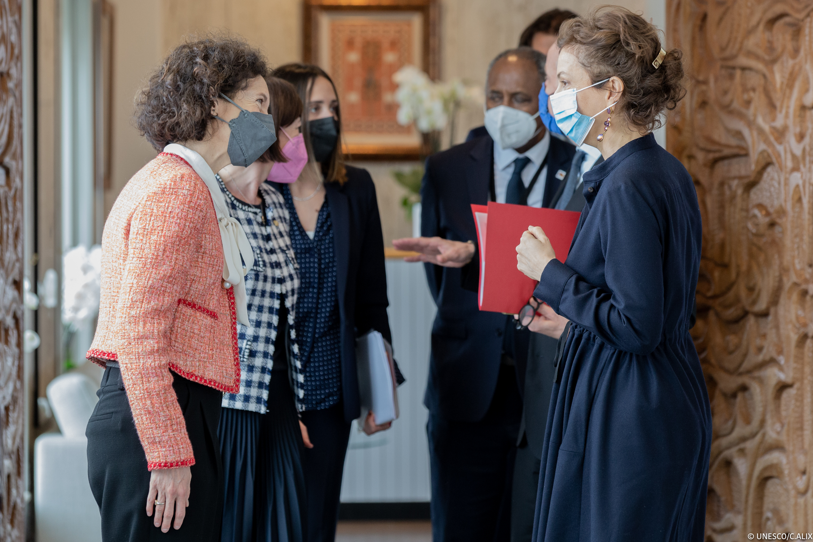 Ubach es reuneix amb la directora general de  la UNESCO, Audrey Azoulay, i amb l’ambaixador de la UE a Andorra, Didier Lenoir