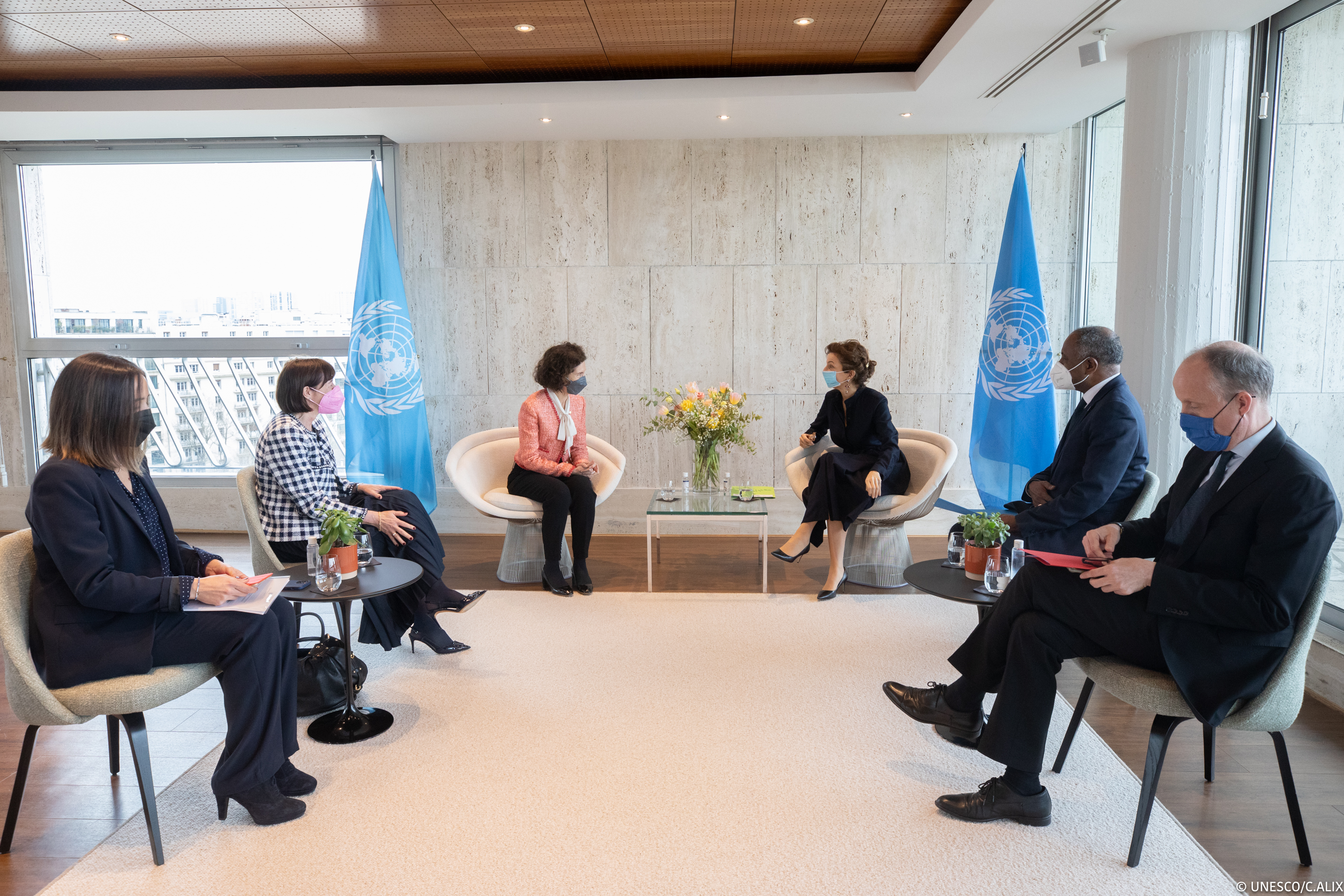 Ubach es reuneix amb la directora general de  la UNESCO, Audrey Azoulay, i amb l’ambaixador de la UE a Andorra, Didier Lenoir