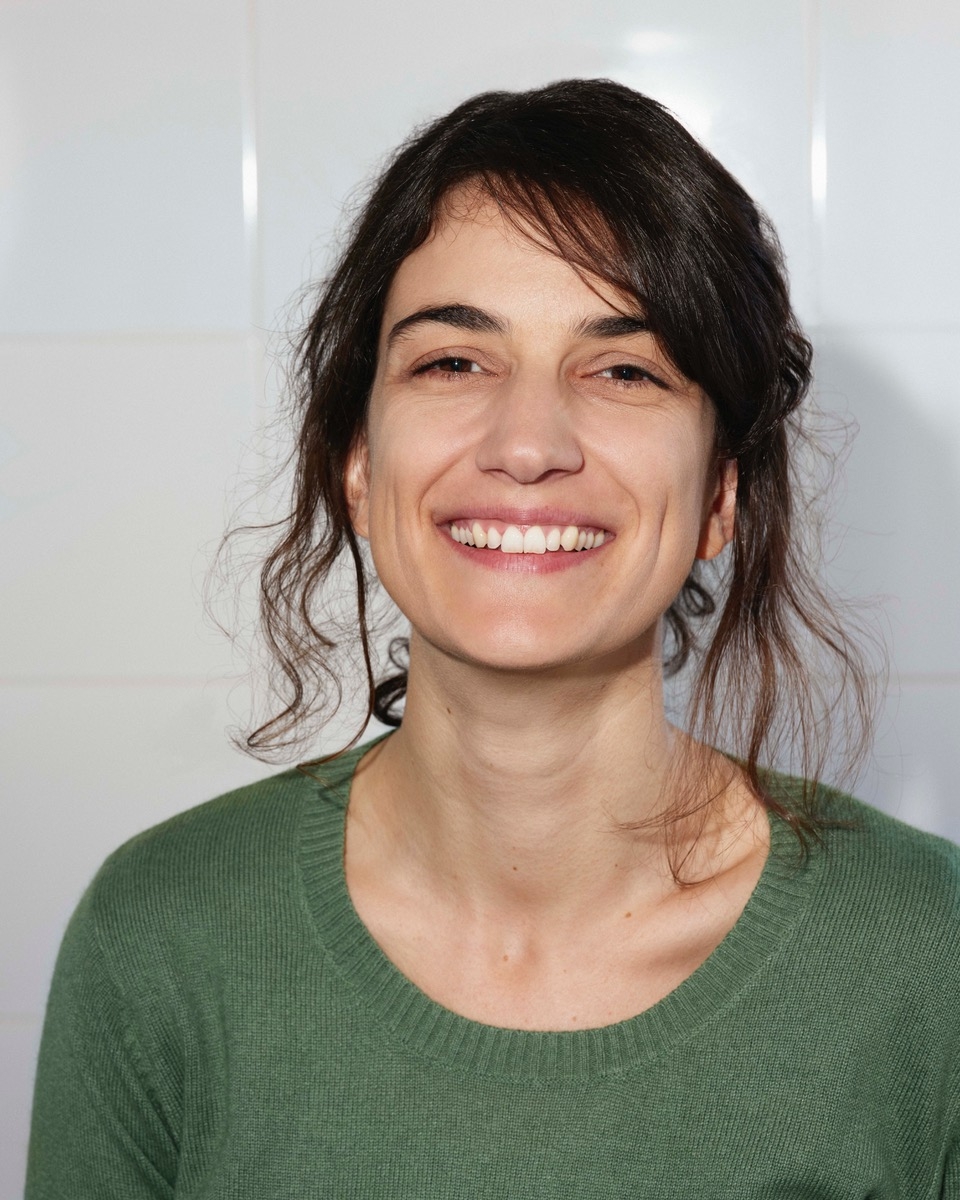 Les creadores artístiques Elena Santiago i Naiara Escabias, seleccionades per fer estada a Faber Olot