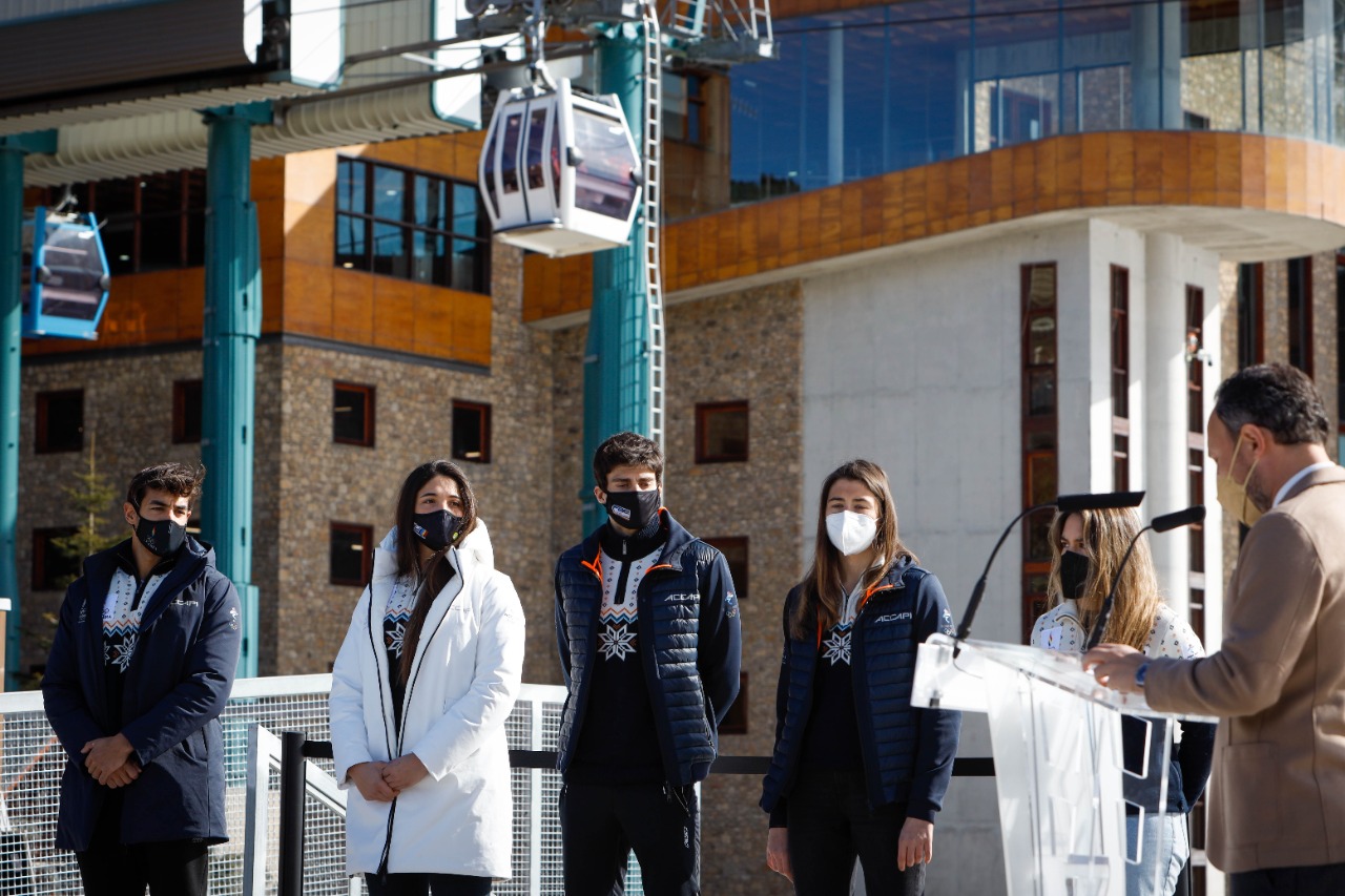 Espot i Riva reben a la delegació andorrana participant als JJOO d’hivern de Pequín 2022