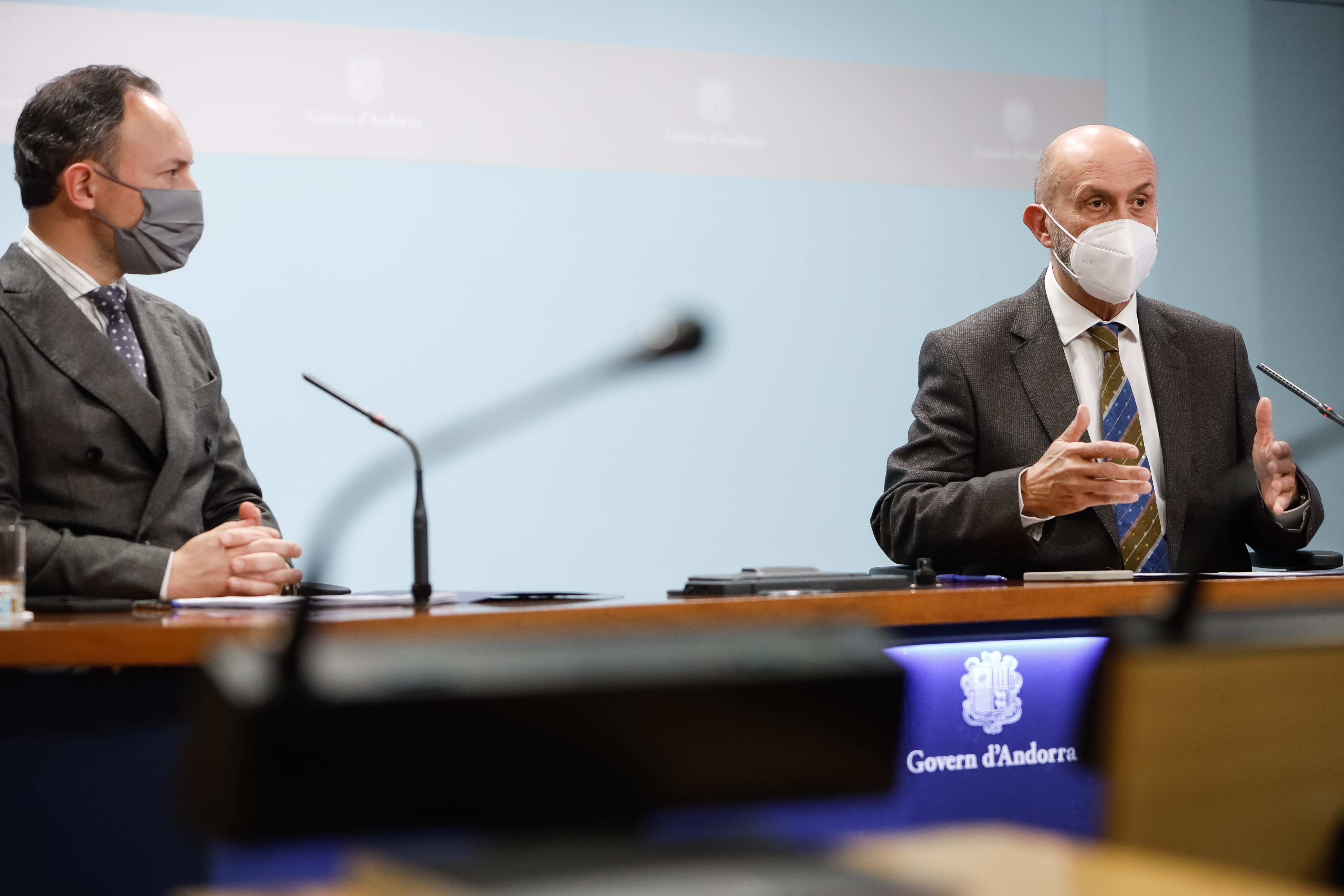 Martínez Benazet renuncia al càrrec de ministre per motius personals