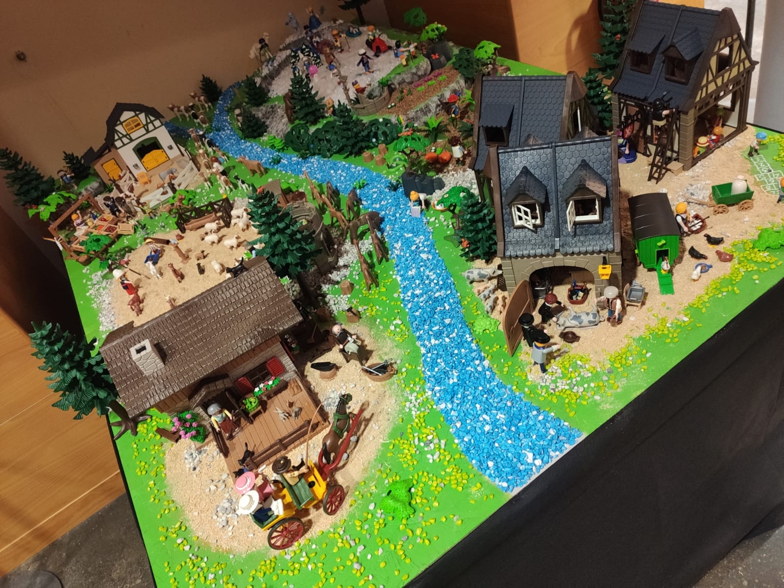 Nova mostra a Casa Rull: Andorra rural, col·lecció de Playmobil