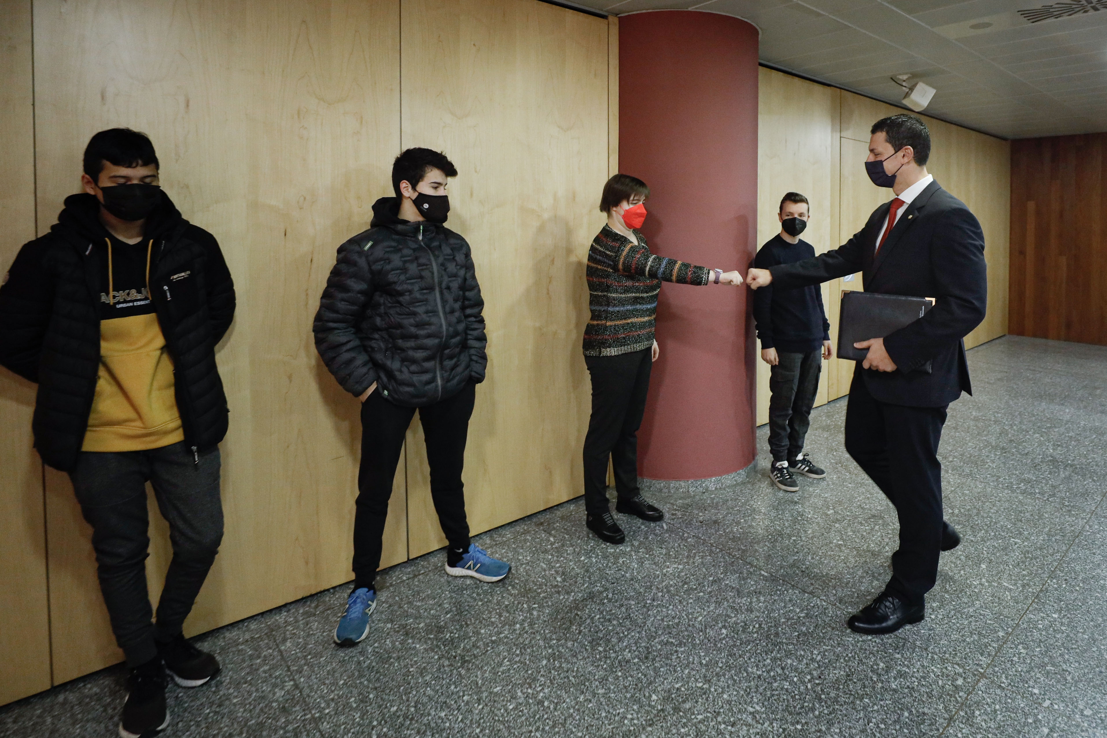 El ministre Jordi Gallardo entrega els diplomes als participants del programa ‘Tinc Talent’, que impulsa l’ocupació entre els joves inscrits al SOA
