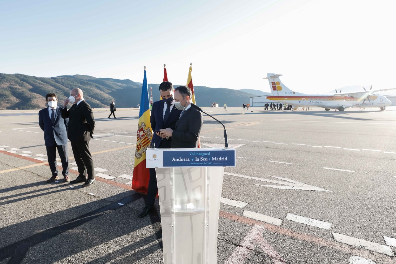Inaugurada la línia de vols regulars entre Andorra–La Seu i Madrid