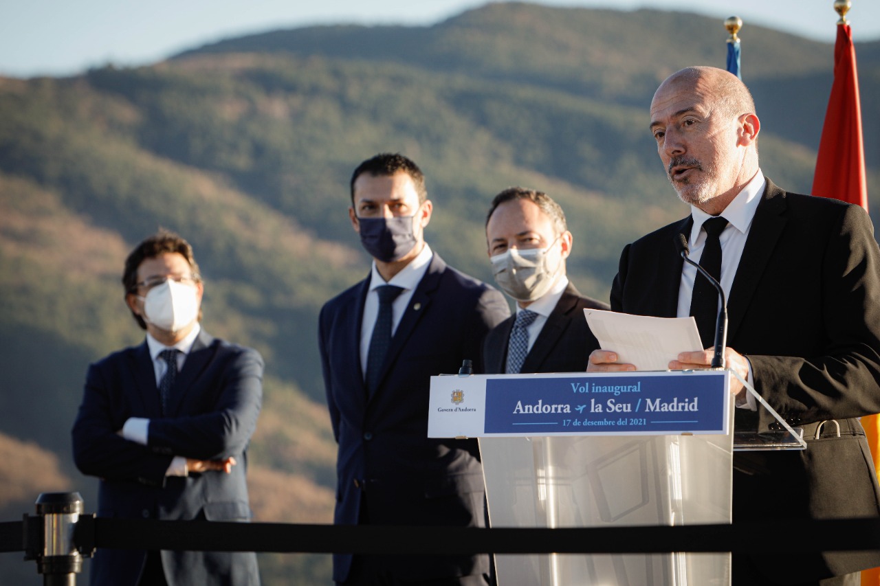 Inaugurada la línia de vols regulars entre Andorra–La Seu i Madrid