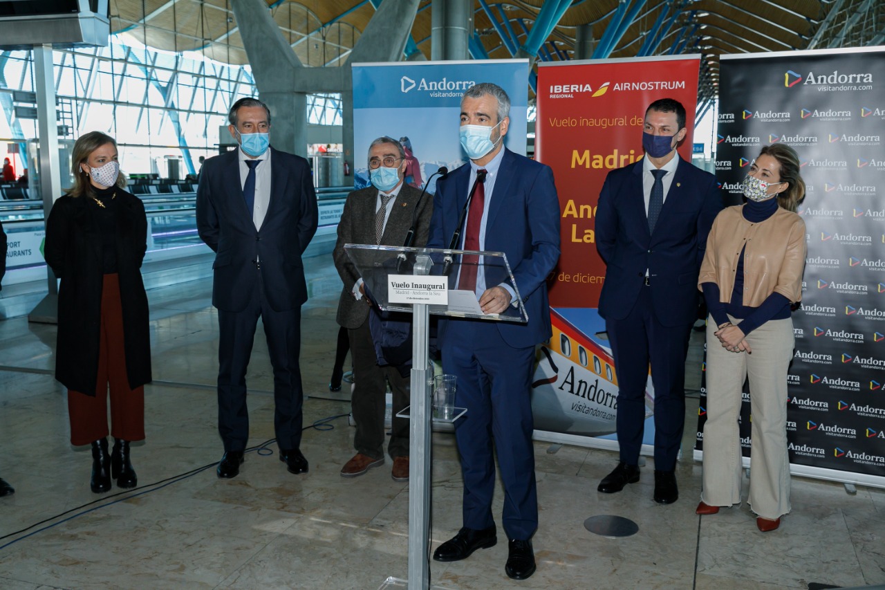 Inaugurada la línia de vols regulars entre Andorra–La Seu i Madrid