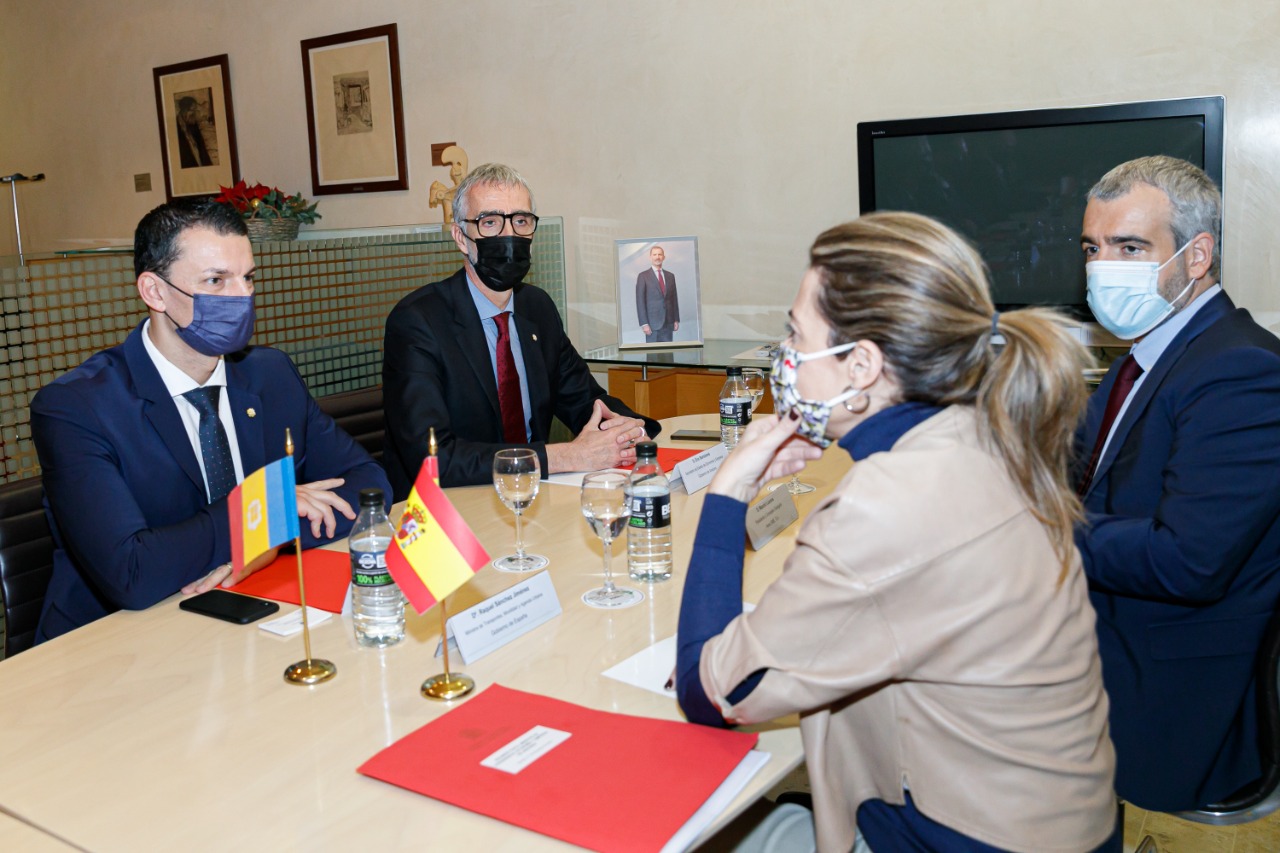 Inaugurada la línia de vols regulars entre Andorra–La Seu i Madrid