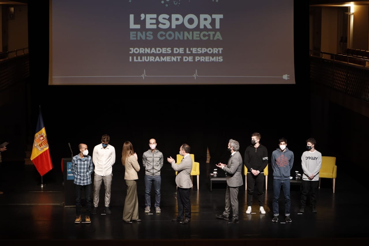 Espot, Riva i Ruiz lliuren els premis als esportistes que han assolit resultats destacats les dues últimes temporades
