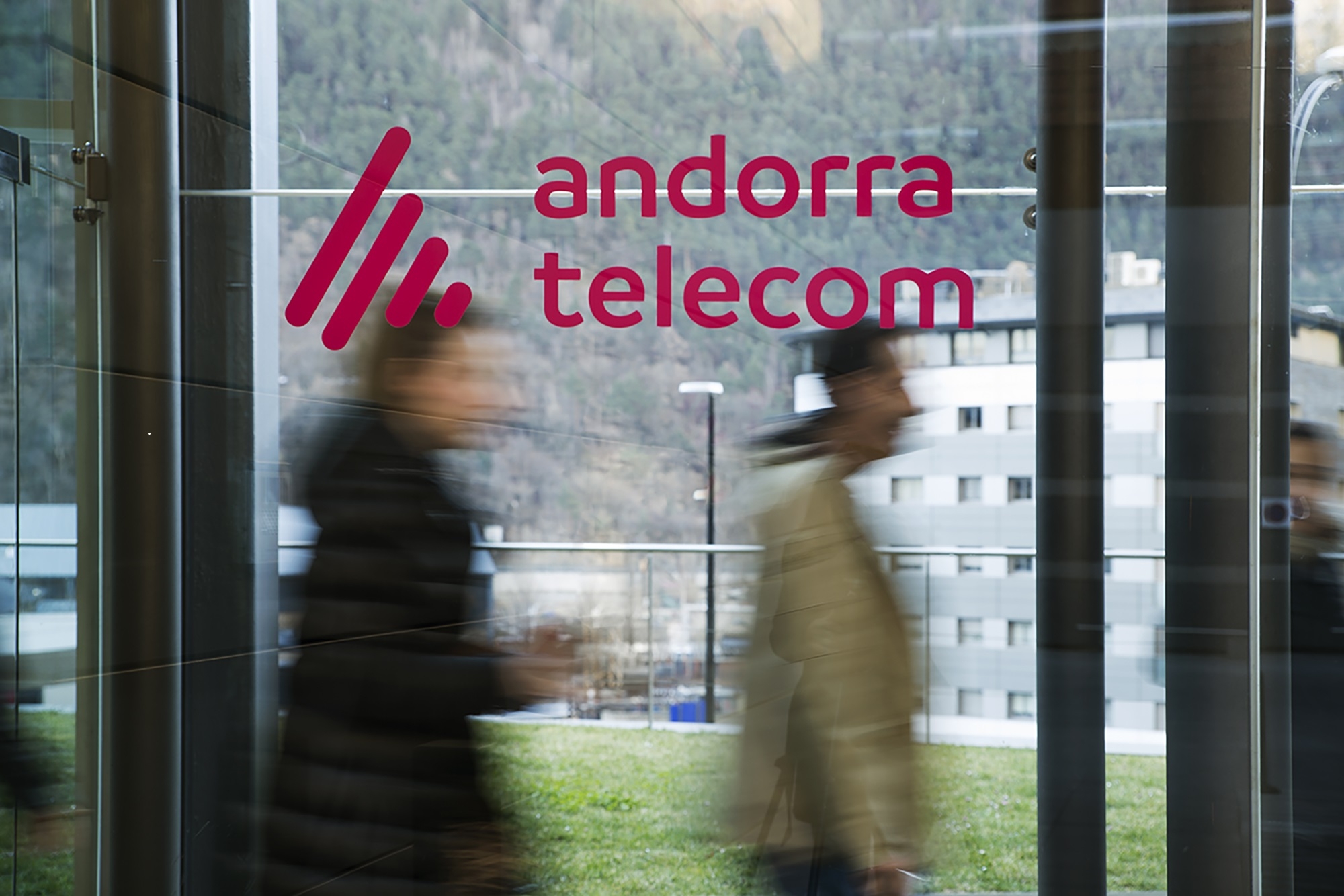 247.500 mòbils de turistes s’han connectat a la xarxa d’Andorra Telecom durant el pont de la Puríssima.