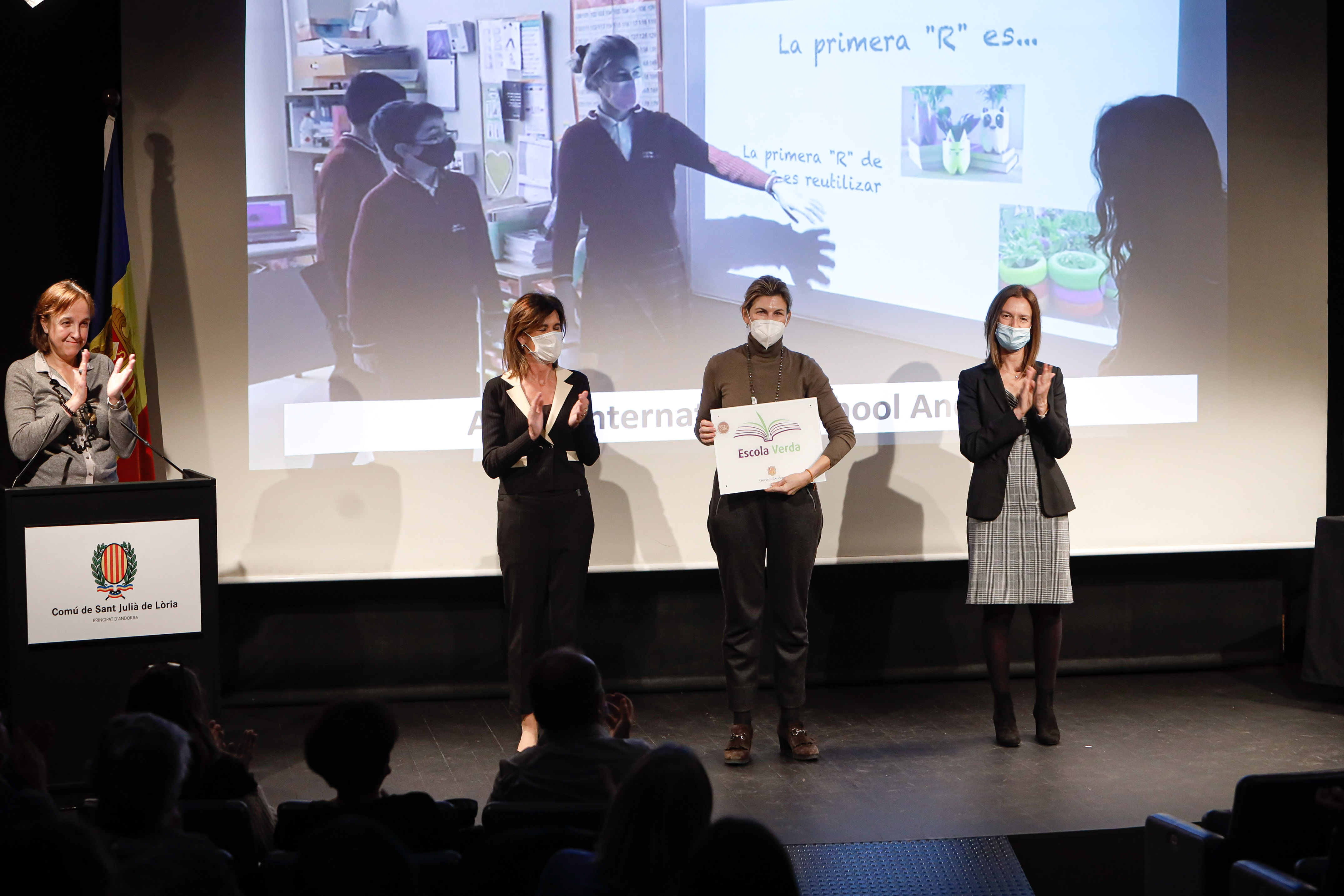 El 100% de les escoles públiques s’adhereixen al programa Escola Verda